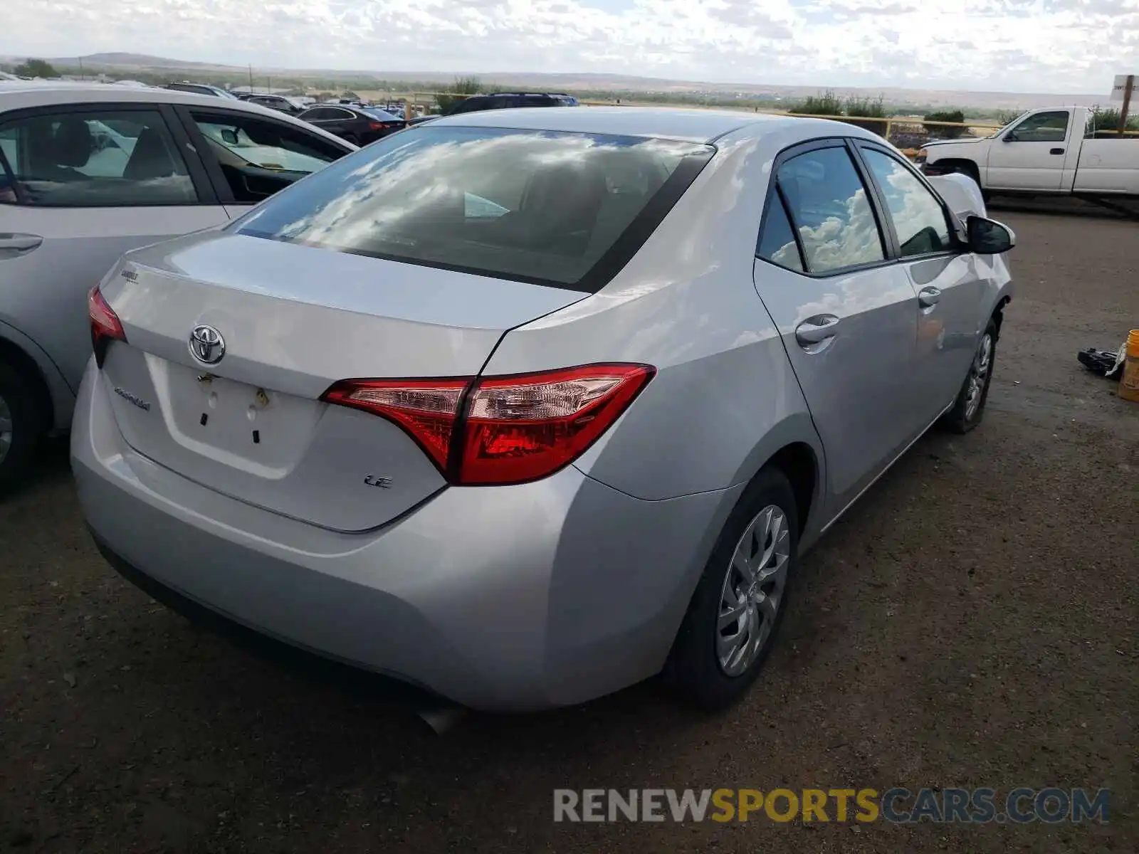 4 Photograph of a damaged car 2T1BURHE6KC242060 TOYOTA COROLLA 2019