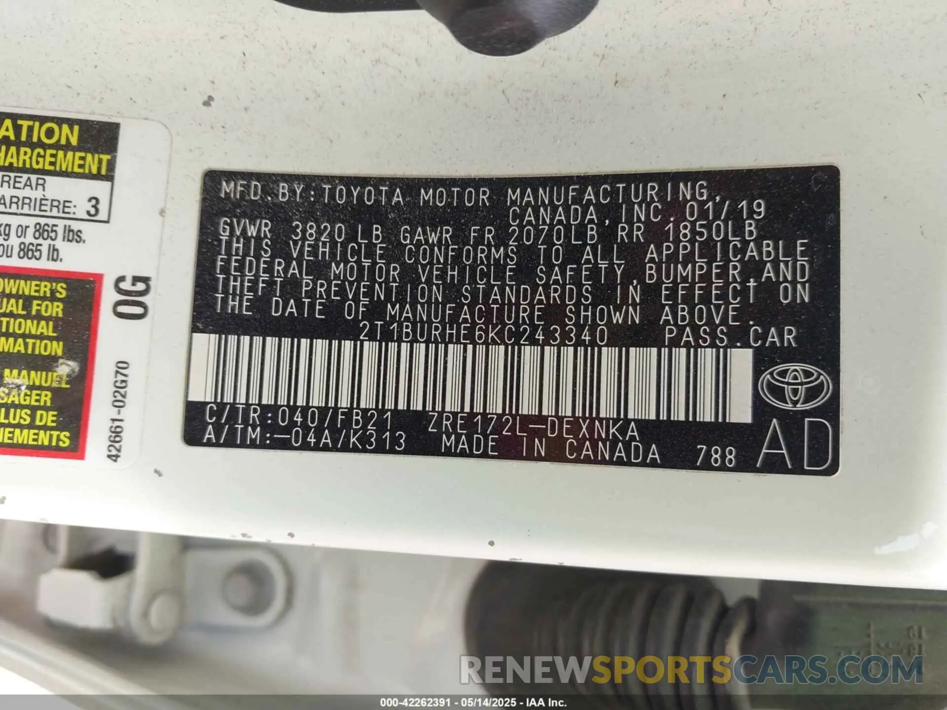 9 Photograph of a damaged car 2T1BURHE6KC243340 TOYOTA COROLLA 2019