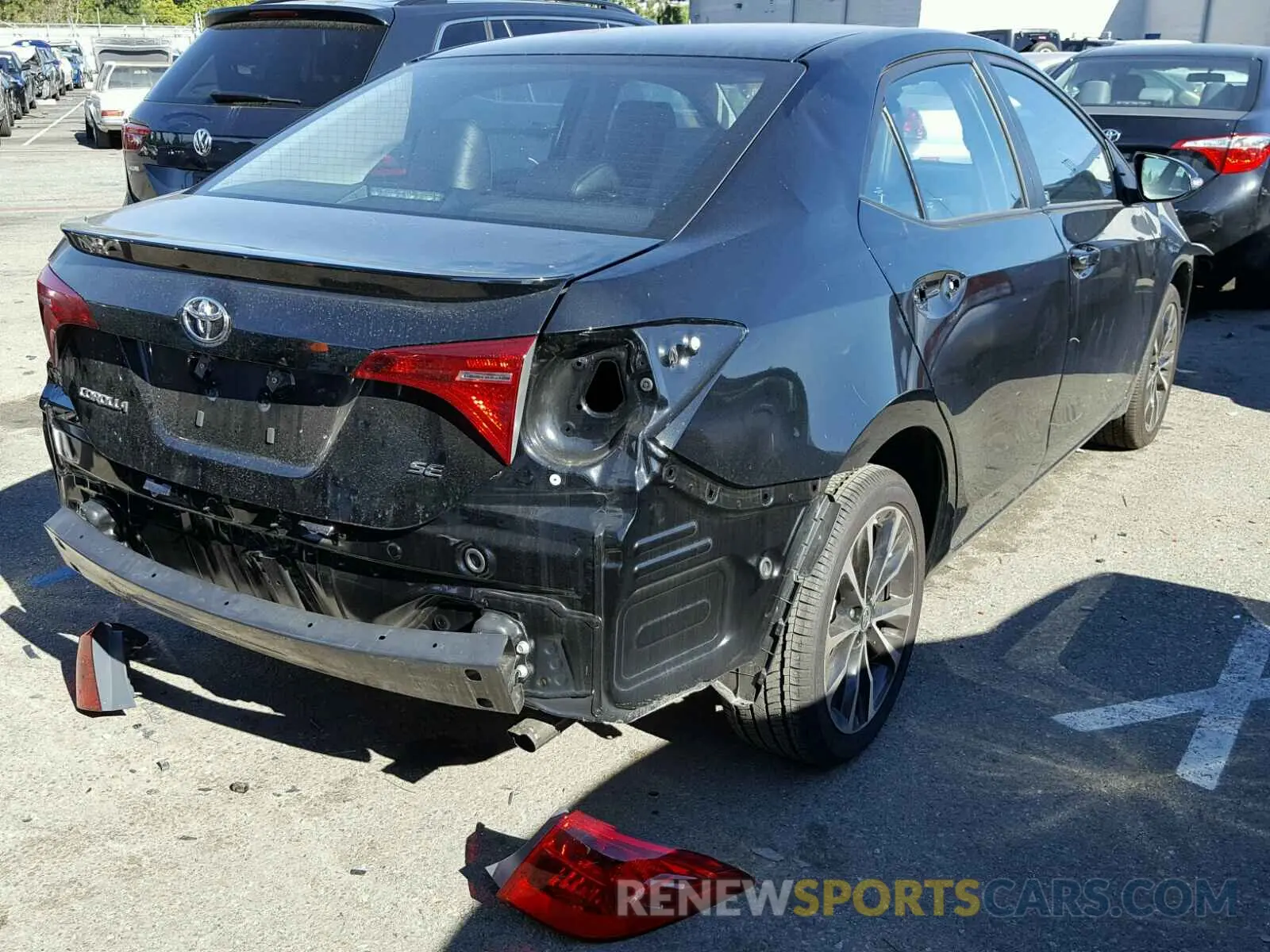 4 Photograph of a damaged car 2T1BURHE7KC126544 TOYOTA COROLLA 2019
