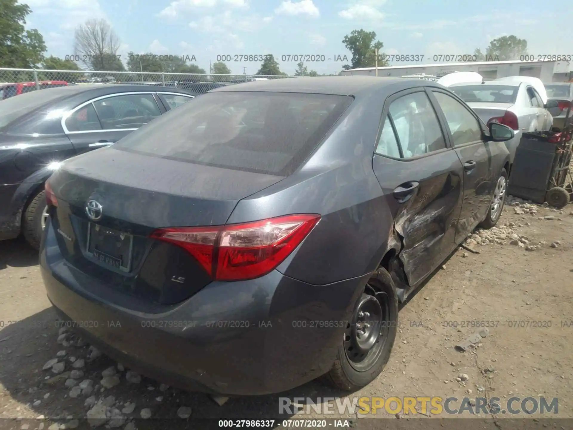 4 Photograph of a damaged car 2T1BURHE7KC126589 TOYOTA COROLLA 2019