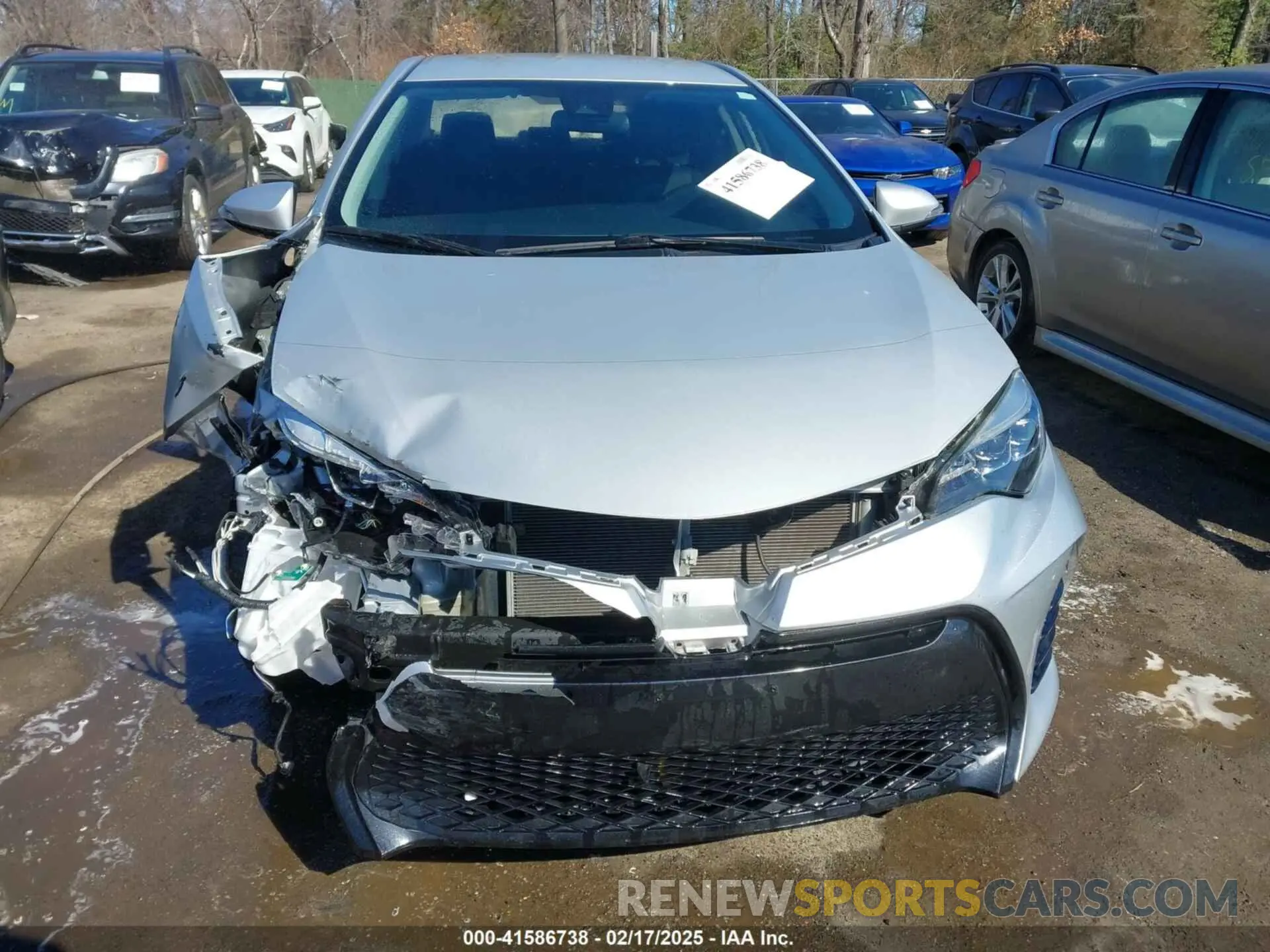 12 Photograph of a damaged car 2T1BURHE7KC127533 TOYOTA COROLLA 2019