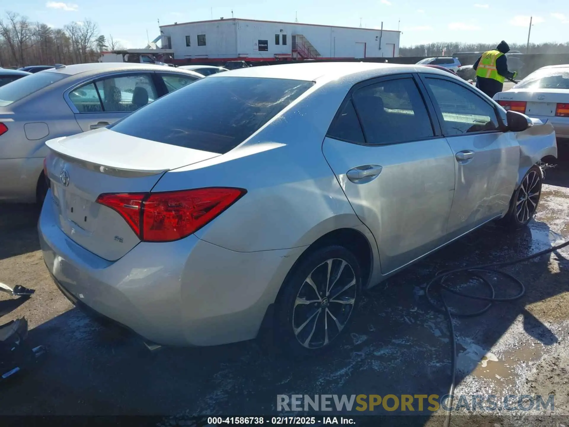 4 Photograph of a damaged car 2T1BURHE7KC127533 TOYOTA COROLLA 2019