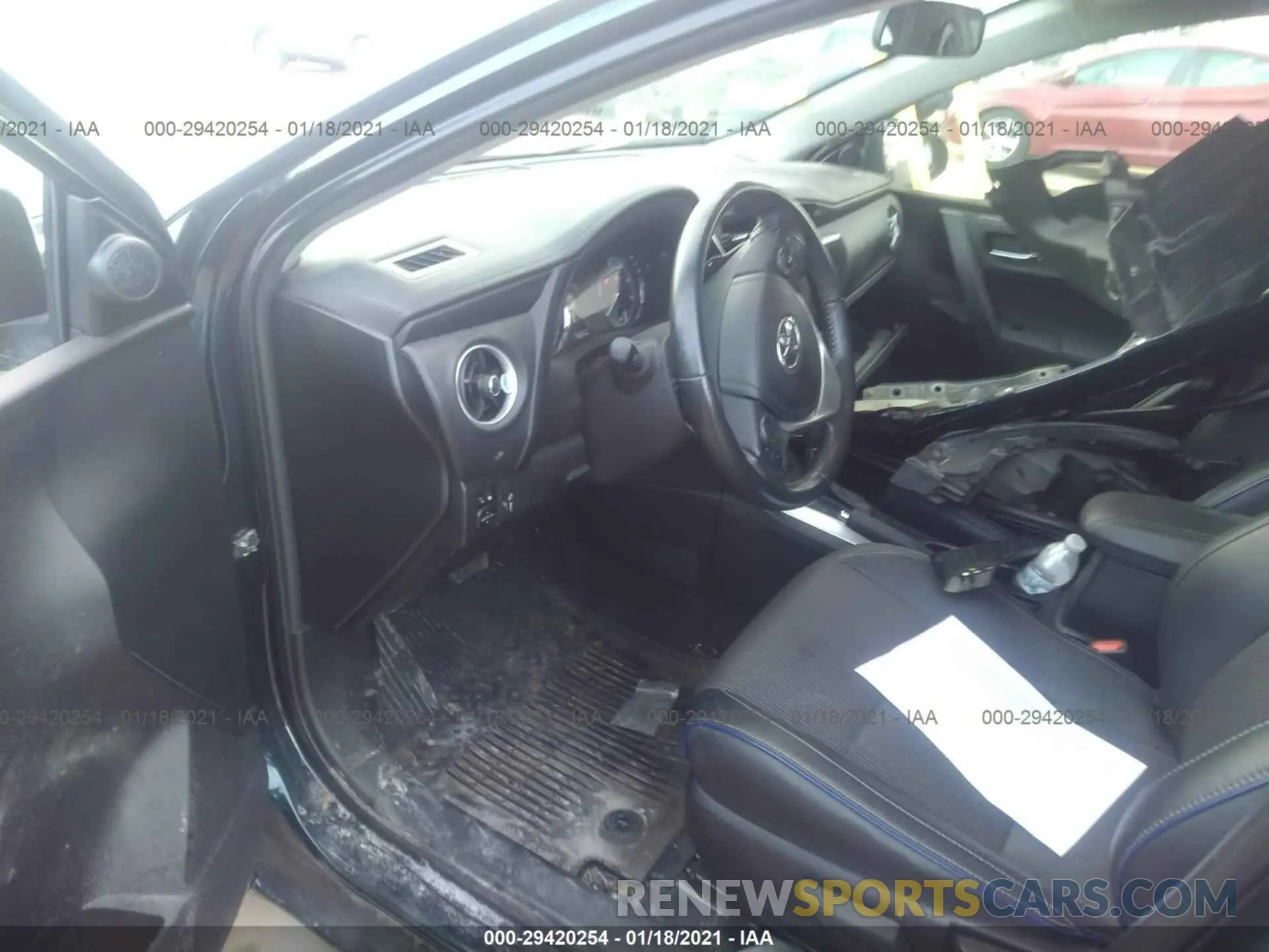 5 Photograph of a damaged car 2T1BURHE7KC132456 TOYOTA COROLLA 2019
