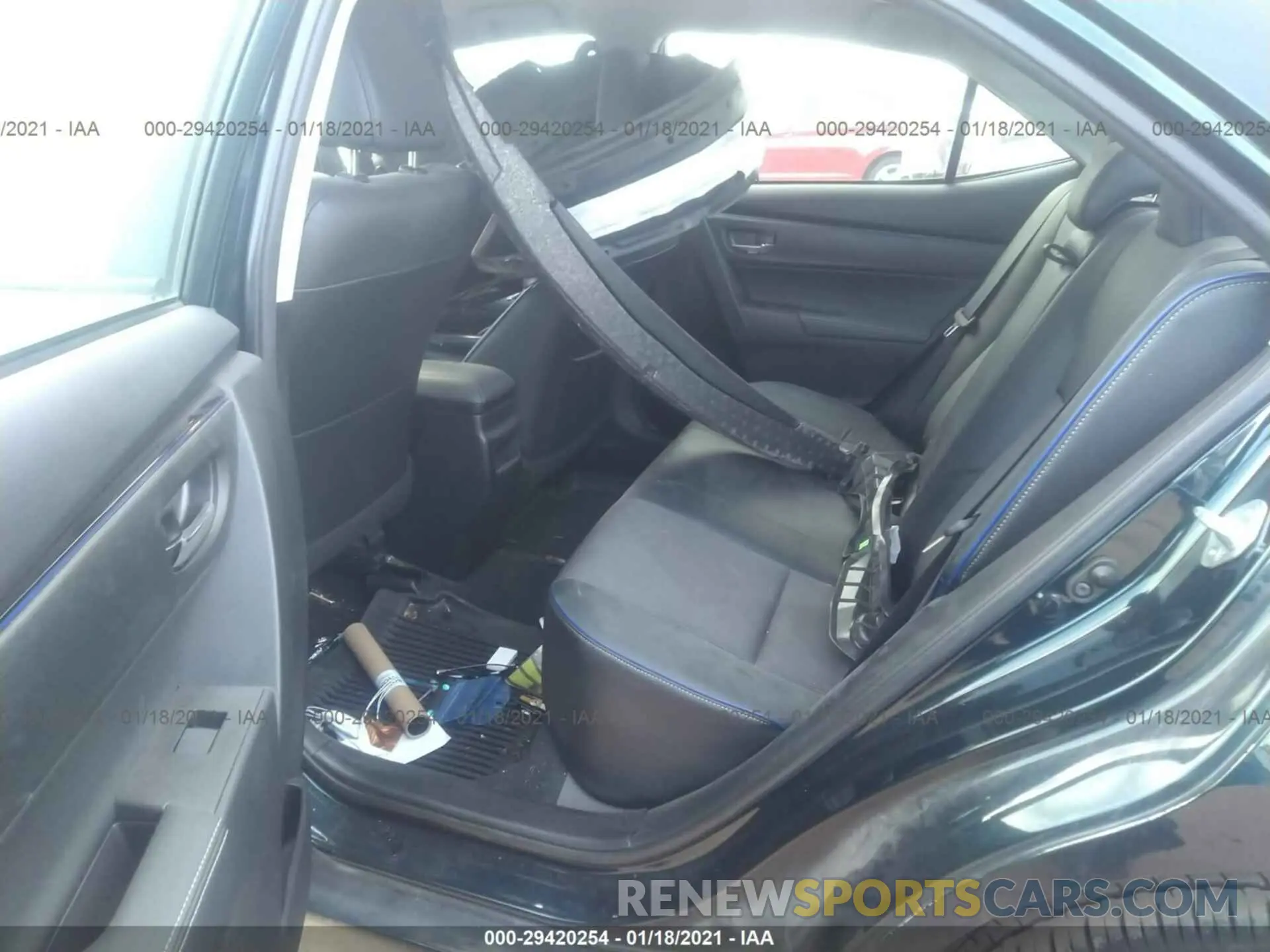 8 Photograph of a damaged car 2T1BURHE7KC132456 TOYOTA COROLLA 2019