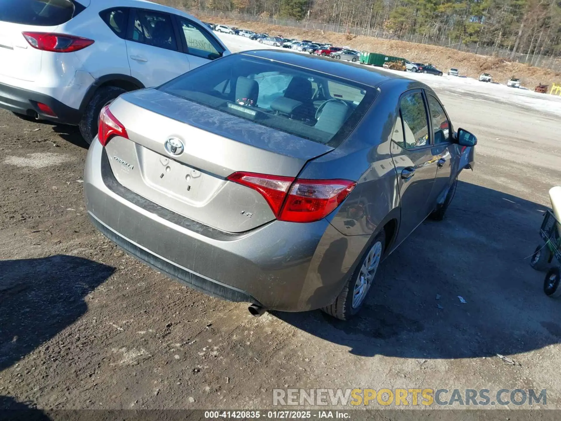 4 Photograph of a damaged car 2T1BURHE7KC135356 TOYOTA COROLLA 2019
