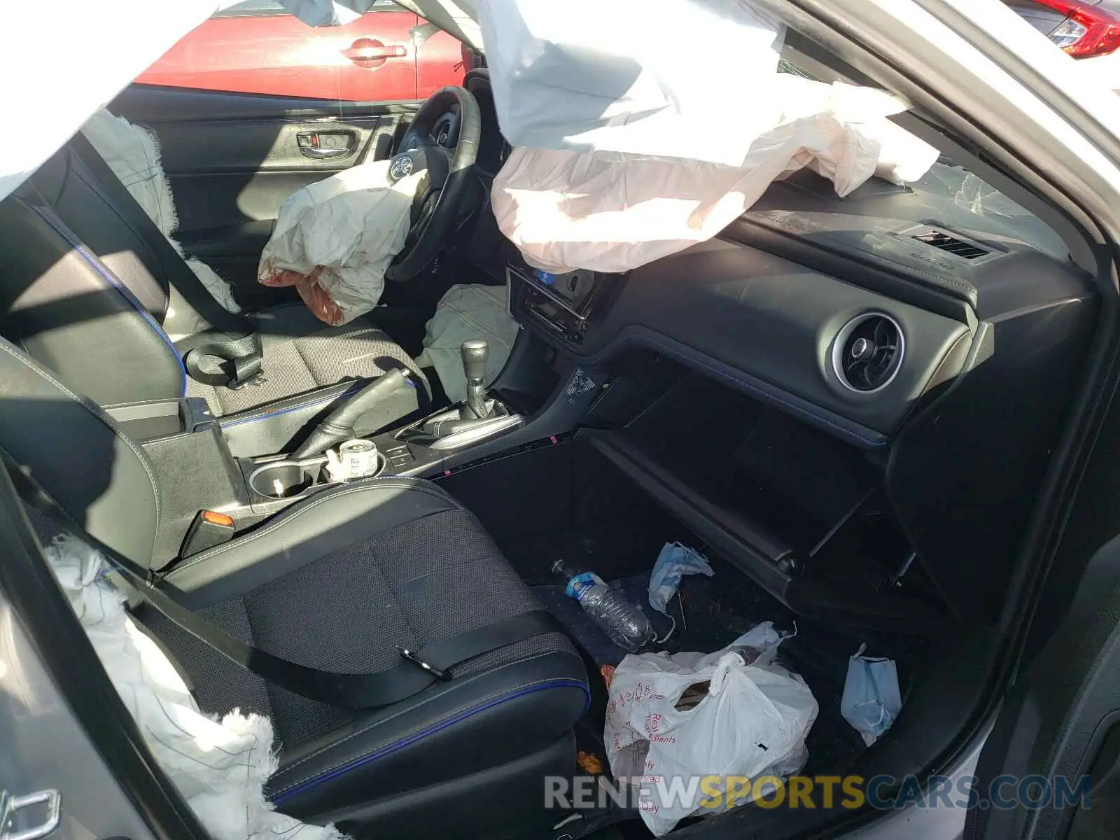 5 Photograph of a damaged car 2T1BURHE7KC135454 TOYOTA COROLLA 2019