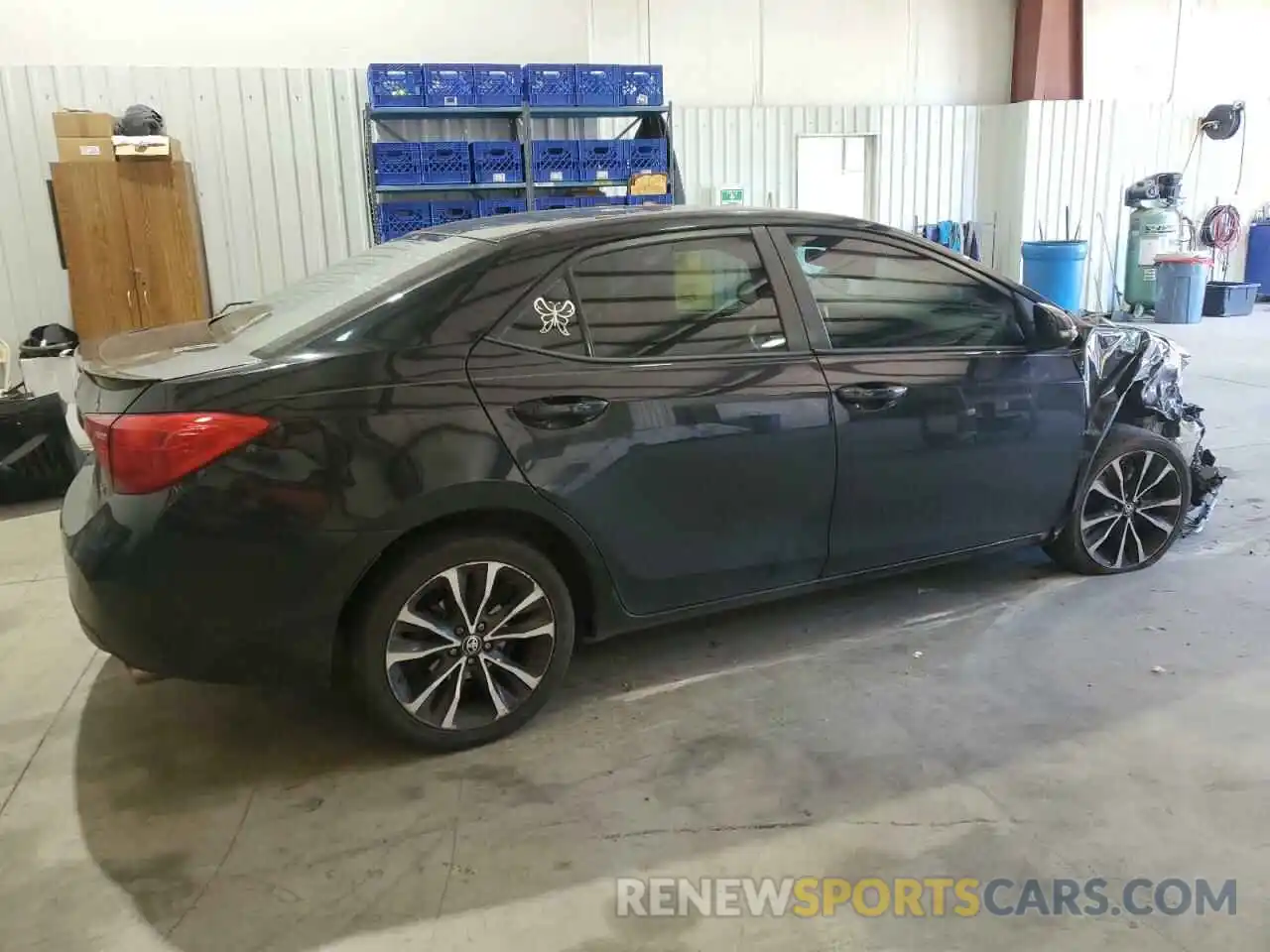 3 Photograph of a damaged car 2T1BURHE7KC136426 TOYOTA COROLLA 2019