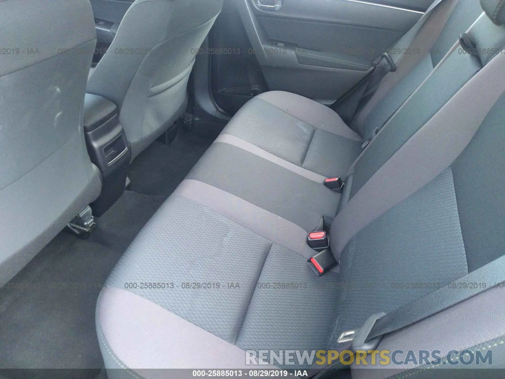8 Photograph of a damaged car 2T1BURHE7KC148415 TOYOTA COROLLA 2019