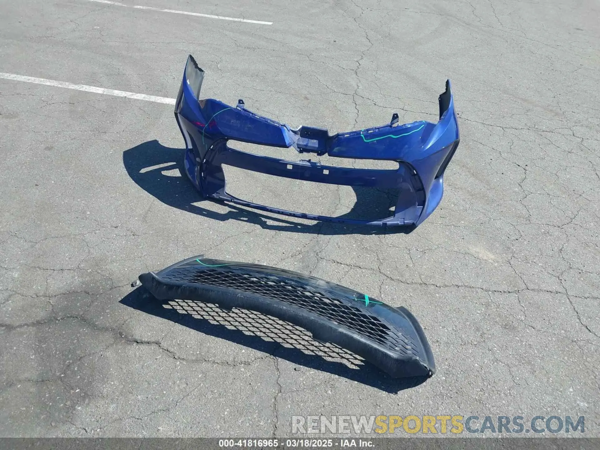 12 Photograph of a damaged car 2T1BURHE7KC151525 TOYOTA COROLLA 2019