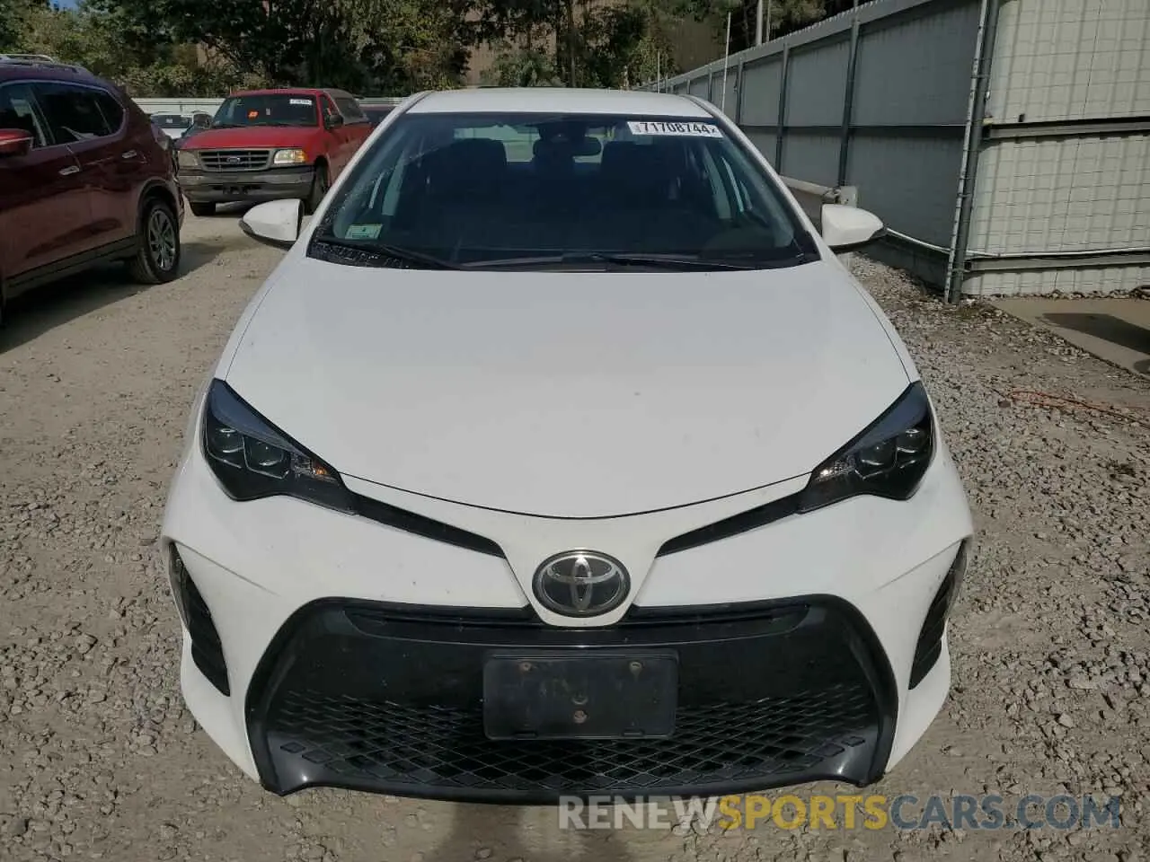 5 Photograph of a damaged car 2T1BURHE7KC157356 TOYOTA COROLLA 2019