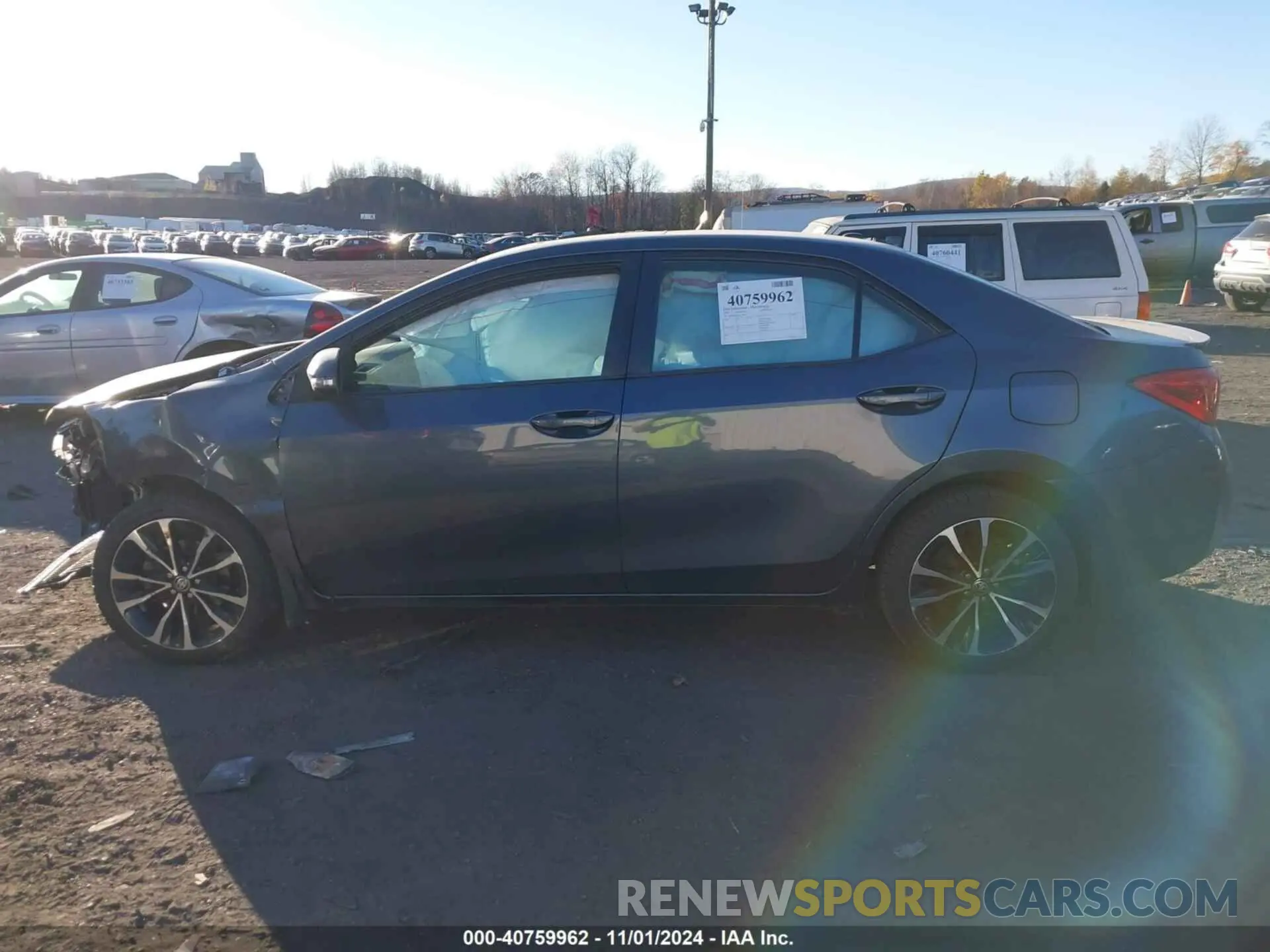 14 Photograph of a damaged car 2T1BURHE7KC158927 TOYOTA COROLLA 2019