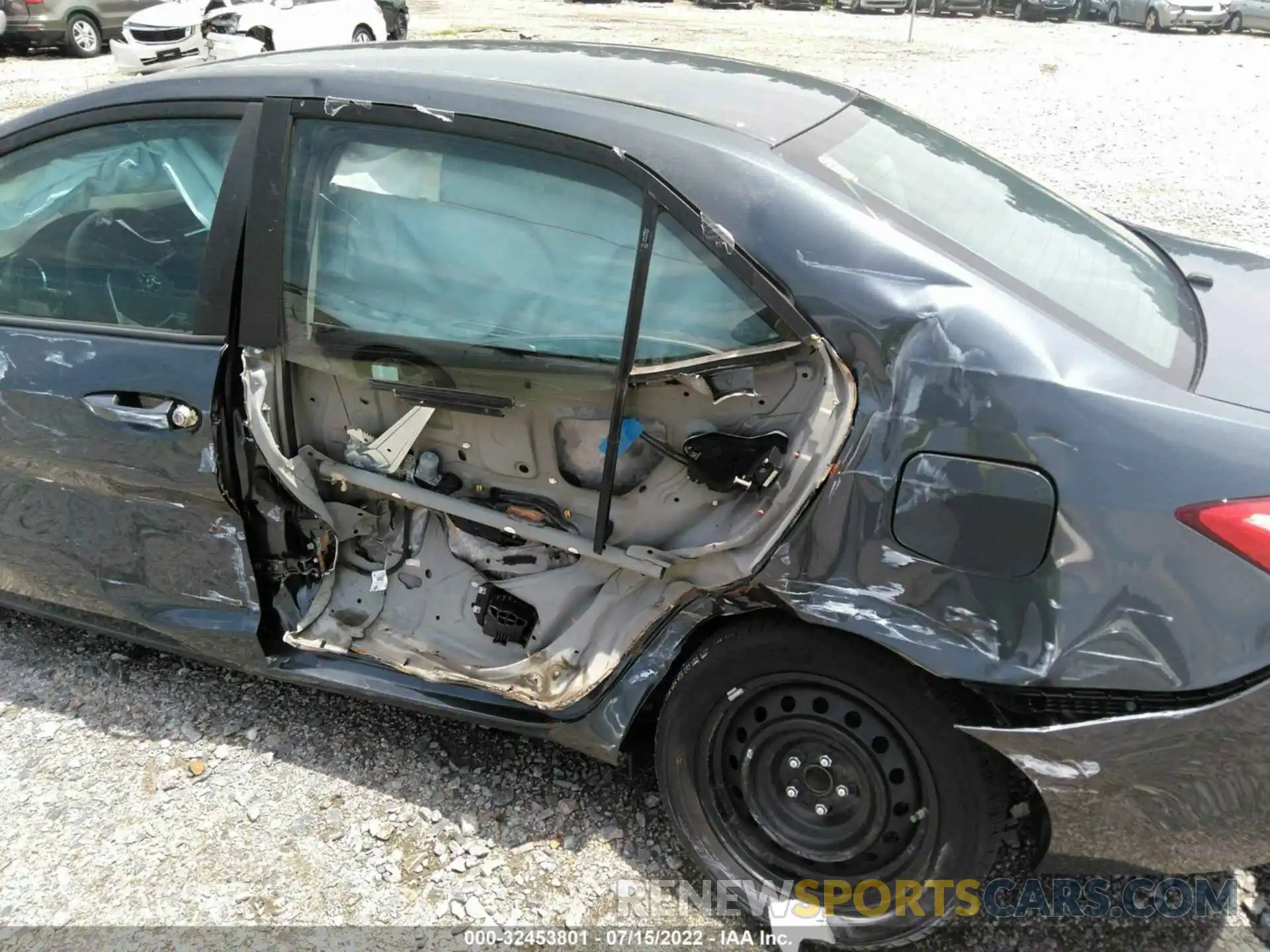 6 Photograph of a damaged car 2T1BURHE7KC160029 TOYOTA COROLLA 2019