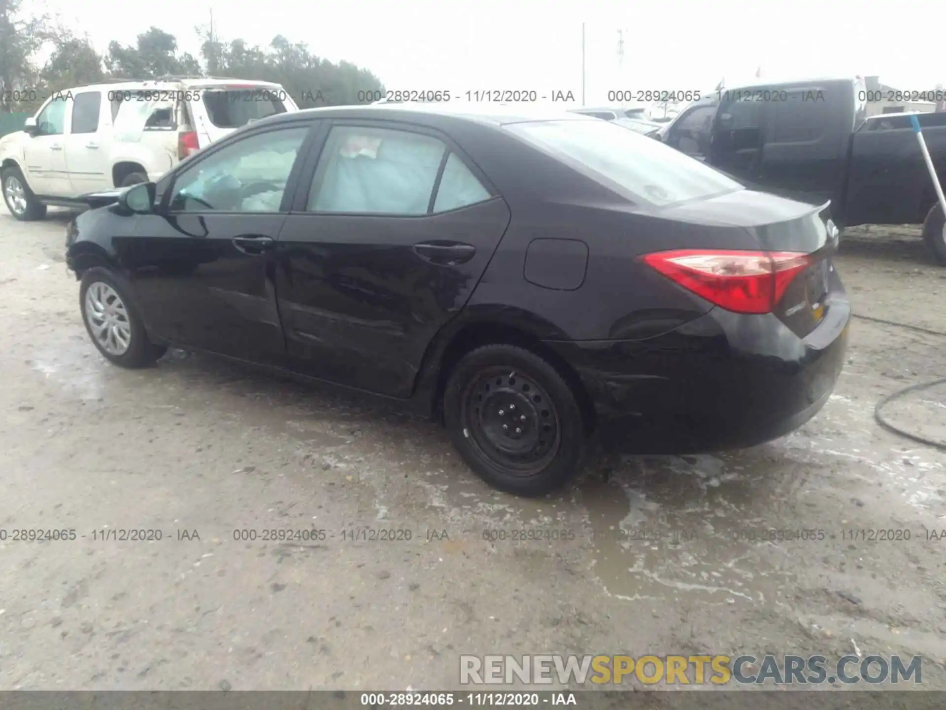 3 Photograph of a damaged car 2T1BURHE7KC166915 TOYOTA COROLLA 2019