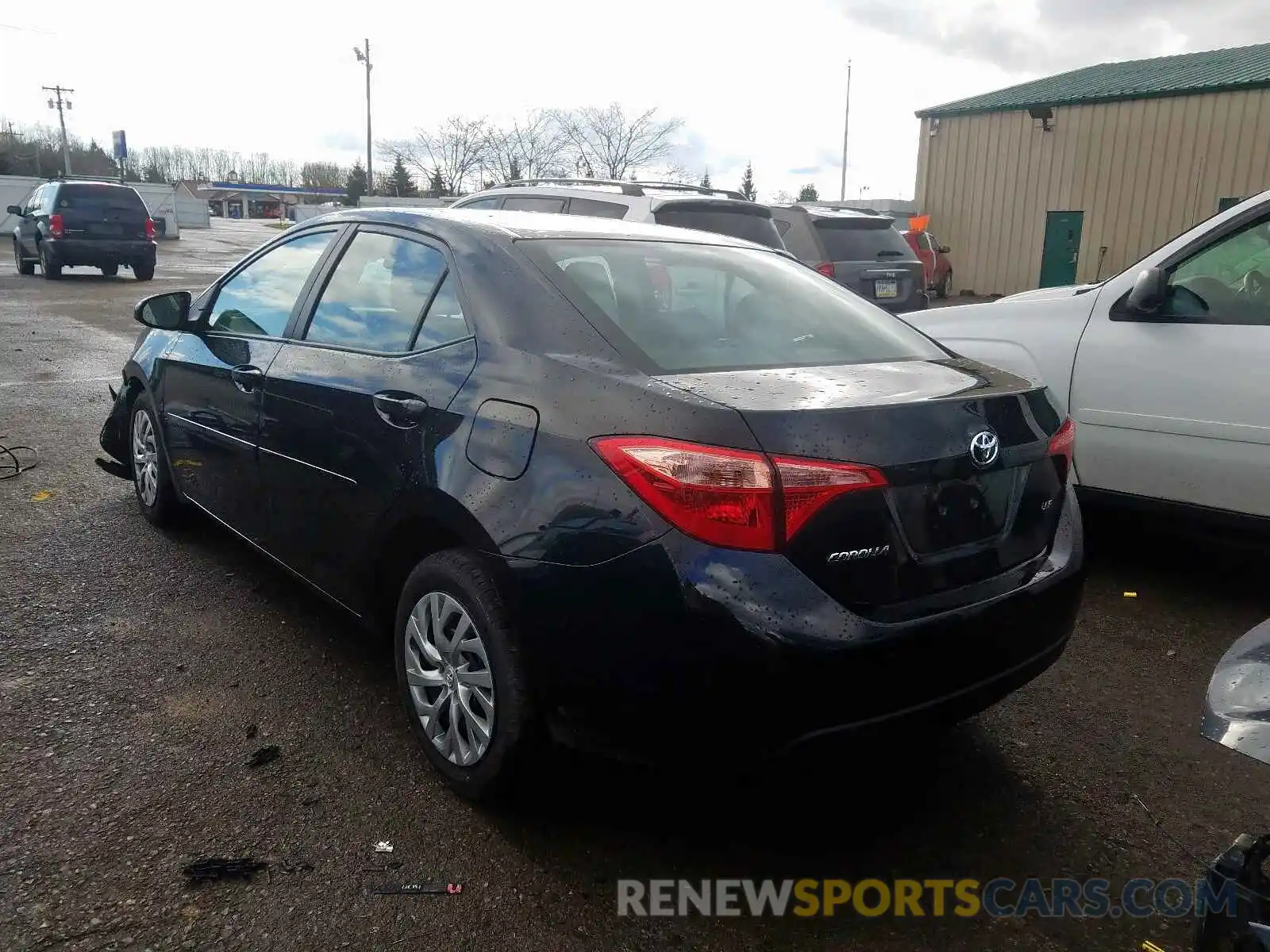 3 Photograph of a damaged car 2T1BURHE7KC168860 TOYOTA COROLLA 2019