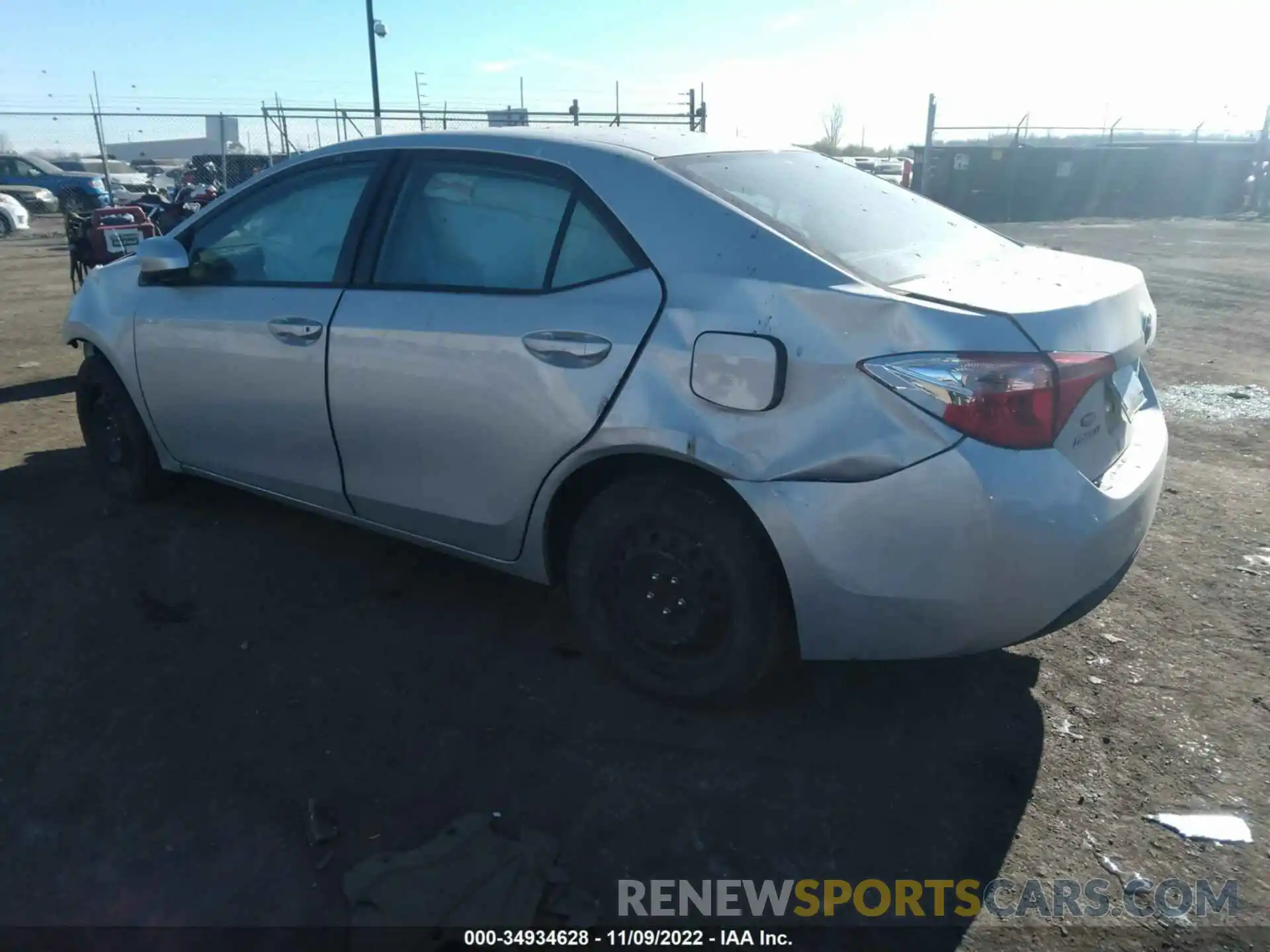 3 Photograph of a damaged car 2T1BURHE7KC177395 TOYOTA COROLLA 2019