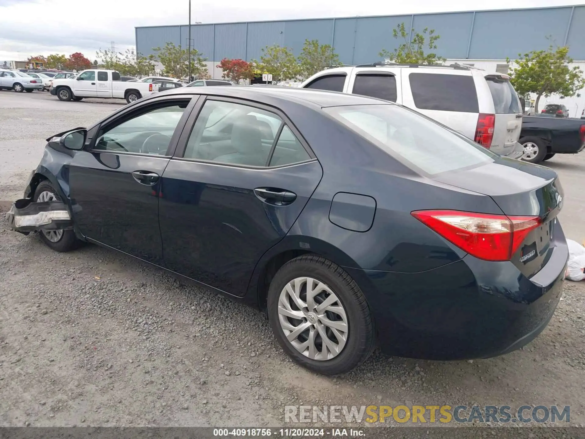 3 Photograph of a damaged car 2T1BURHE7KC178868 TOYOTA COROLLA 2019