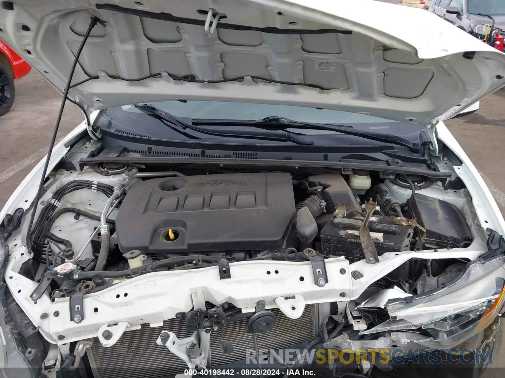 10 Photograph of a damaged car 2T1BURHE7KC180085 TOYOTA COROLLA 2019