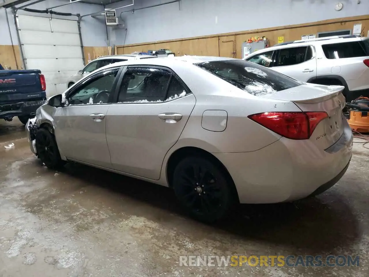 2 Photograph of a damaged car 2T1BURHE7KC181186 TOYOTA COROLLA 2019