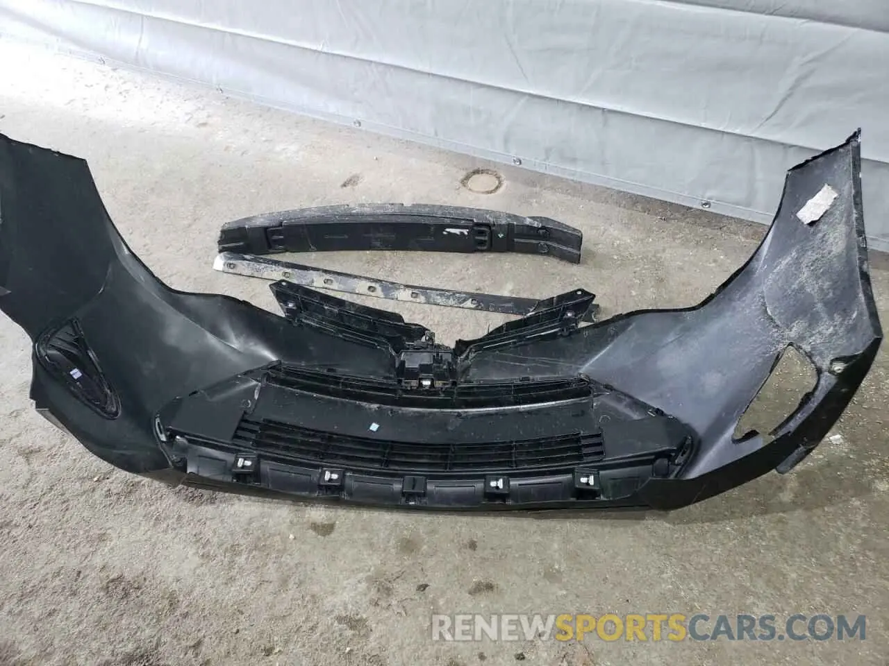 14 Photograph of a damaged car 2T1BURHE7KC185156 TOYOTA COROLLA 2019