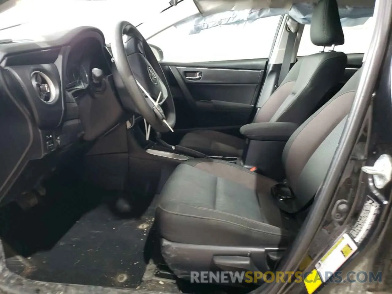 7 Photograph of a damaged car 2T1BURHE7KC185156 TOYOTA COROLLA 2019