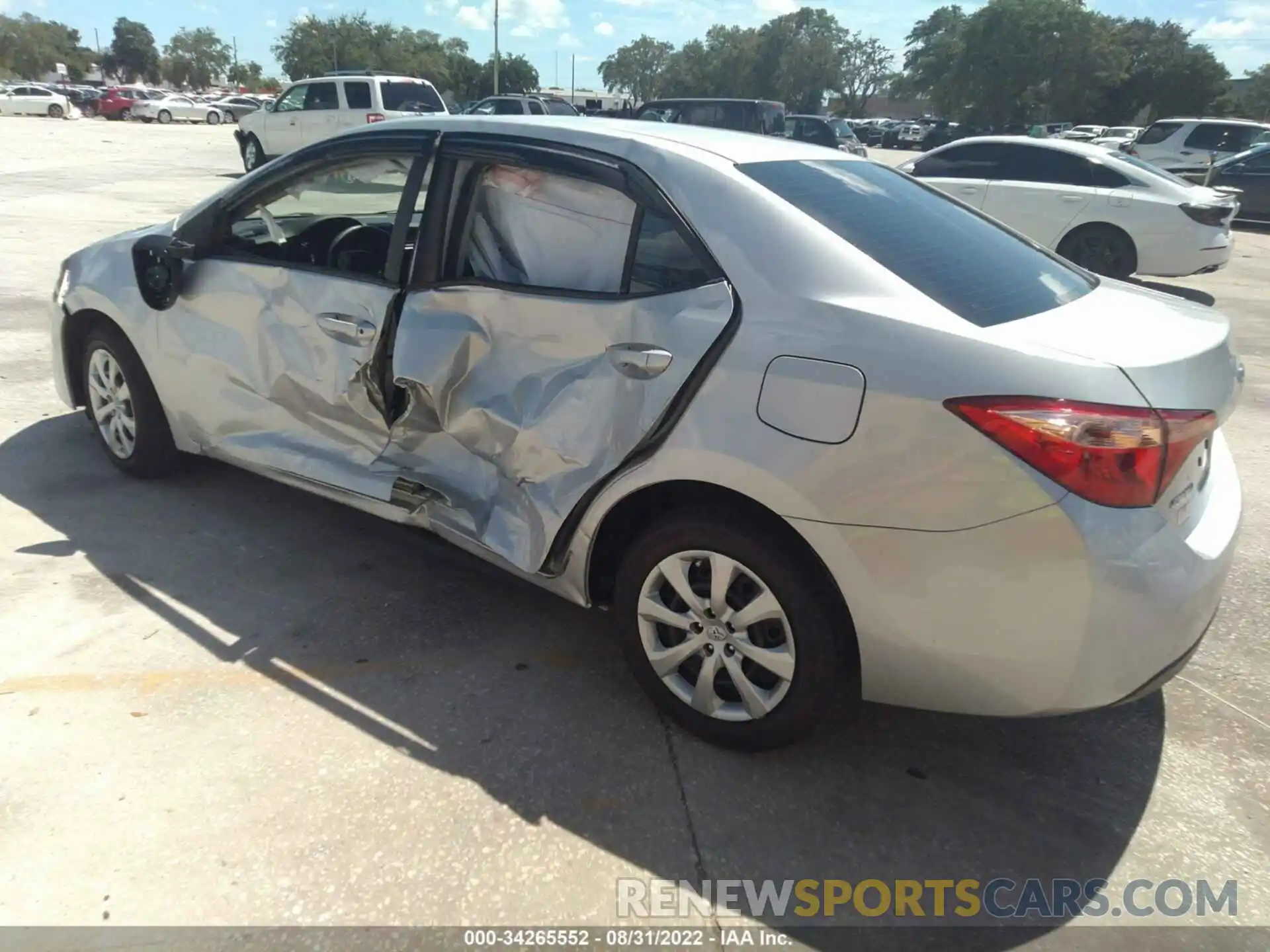 3 Photograph of a damaged car 2T1BURHE7KC186730 TOYOTA COROLLA 2019