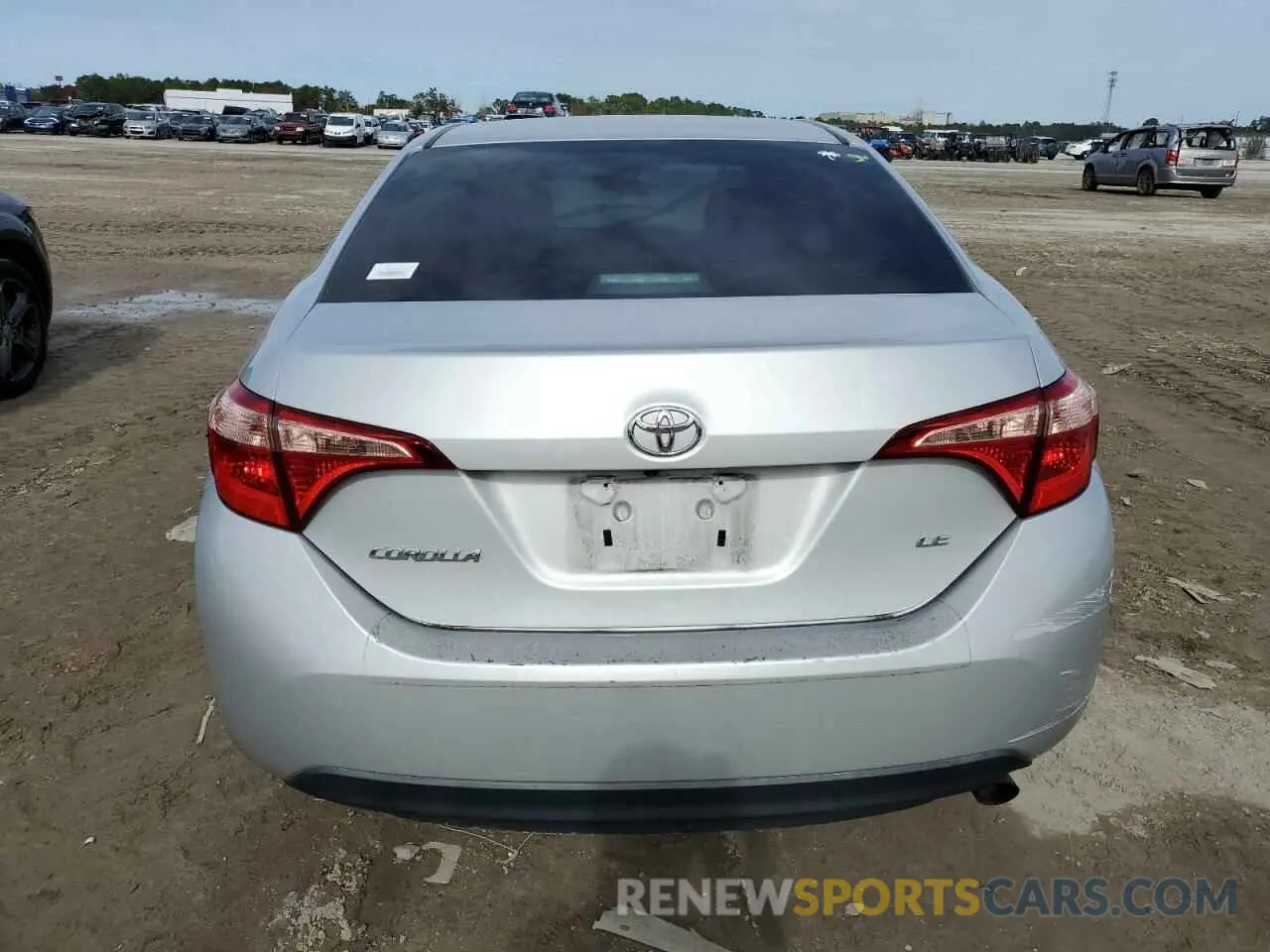 6 Photograph of a damaged car 2T1BURHE7KC188087 TOYOTA COROLLA 2019