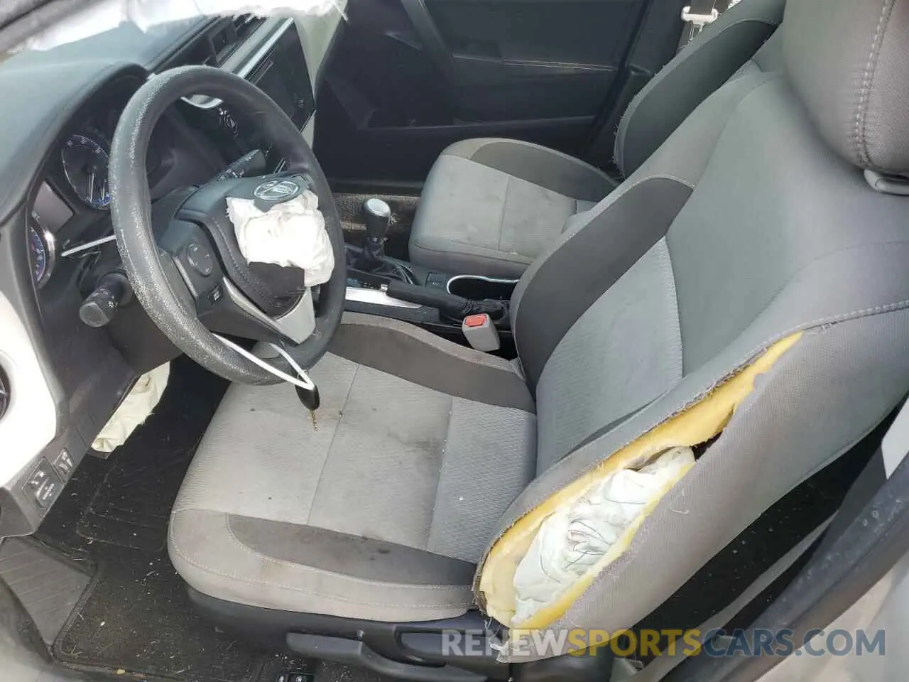 7 Photograph of a damaged car 2T1BURHE7KC188087 TOYOTA COROLLA 2019
