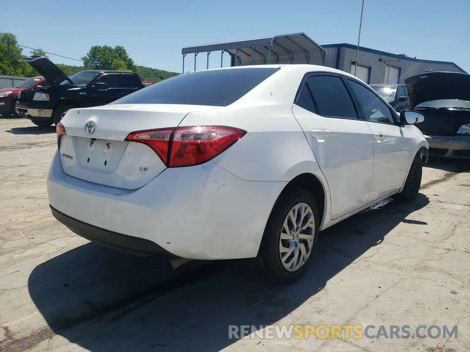 4 Photograph of a damaged car 2T1BURHE7KC189496 TOYOTA COROLLA 2019