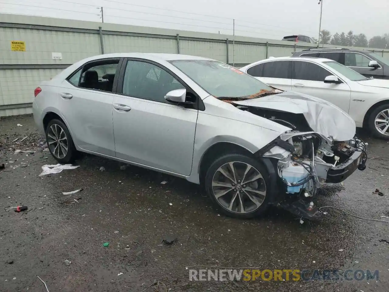 4 Photograph of a damaged car 2T1BURHE7KC189935 TOYOTA COROLLA 2019