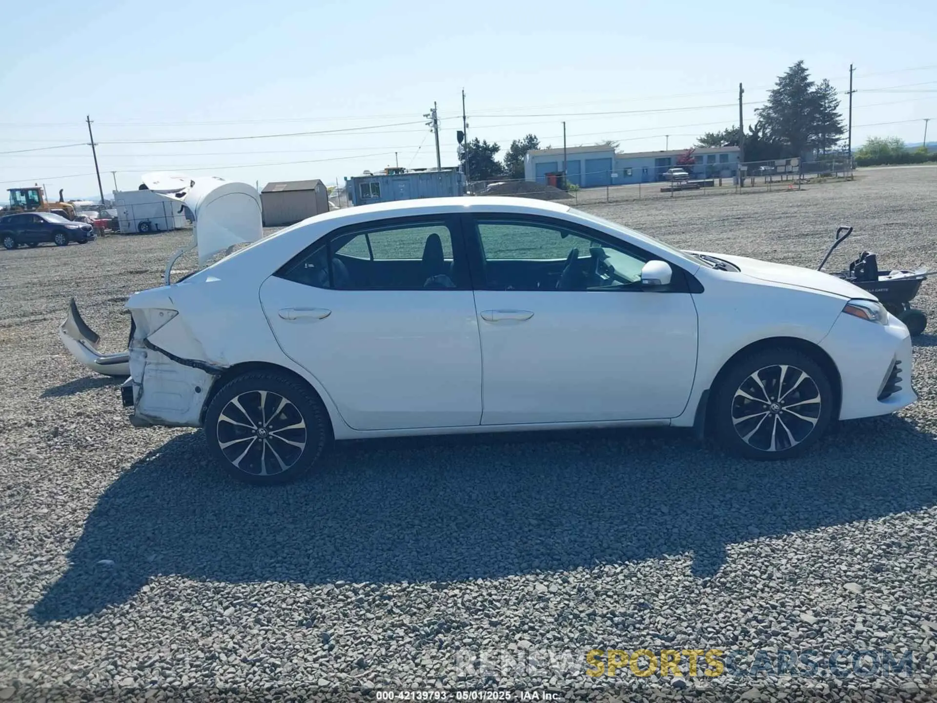 14 Photograph of a damaged car 2T1BURHE7KC192303 TOYOTA COROLLA 2019