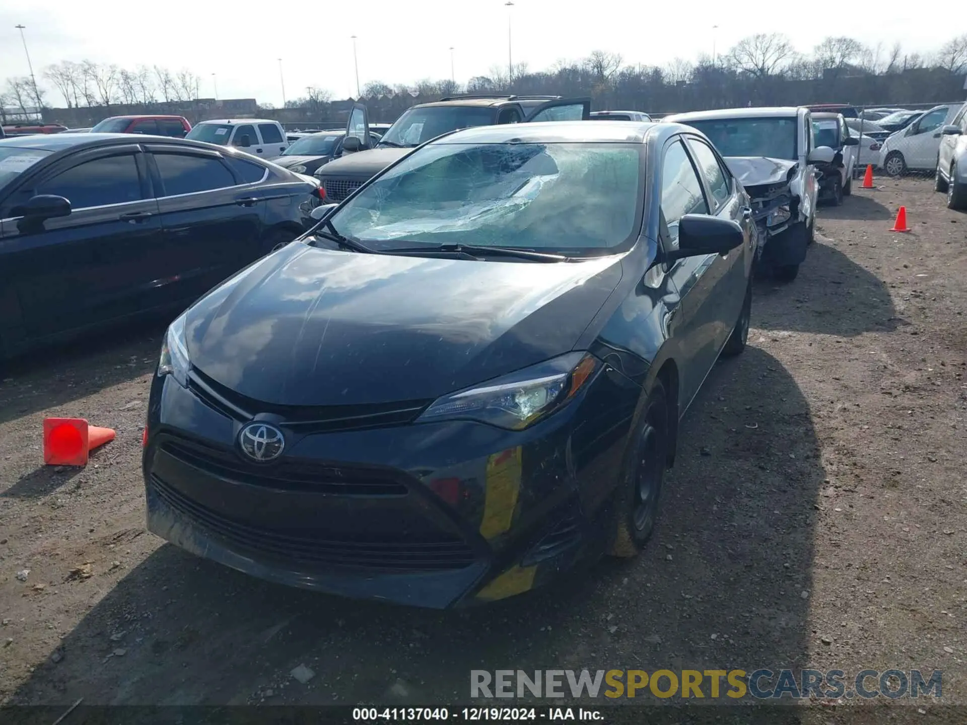 2 Photograph of a damaged car 2T1BURHE7KC201338 TOYOTA COROLLA 2019