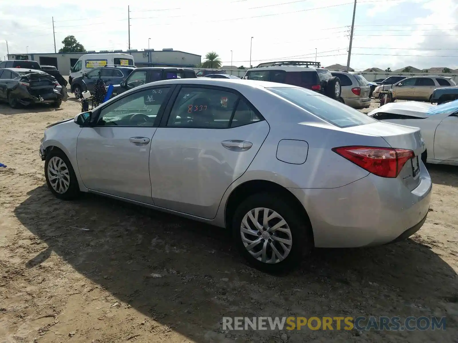 3 Photograph of a damaged car 2T1BURHE7KC202022 TOYOTA COROLLA 2019