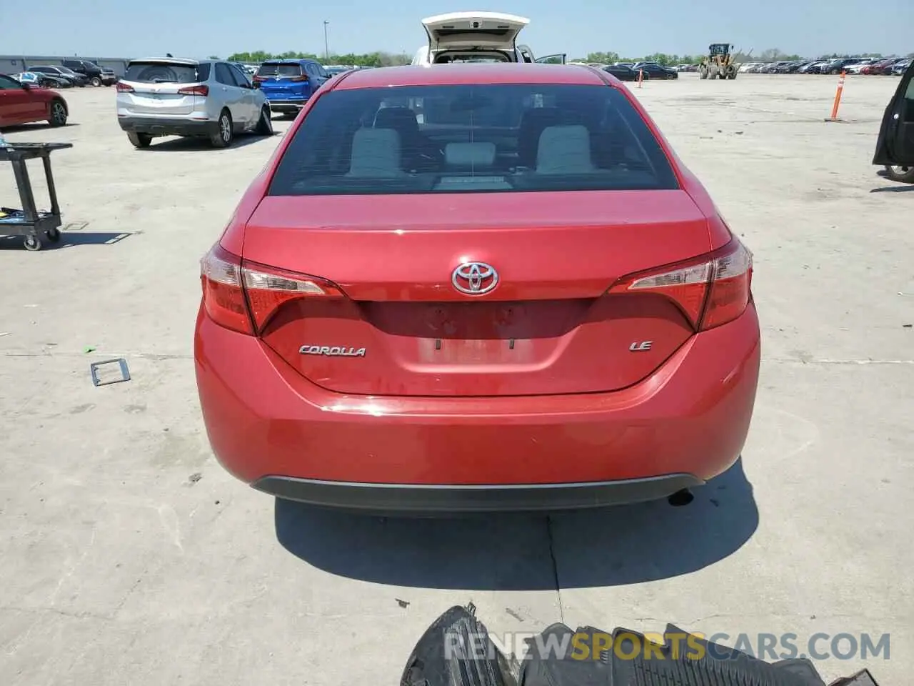 6 Photograph of a damaged car 2T1BURHE7KC203381 TOYOTA COROLLA 2019
