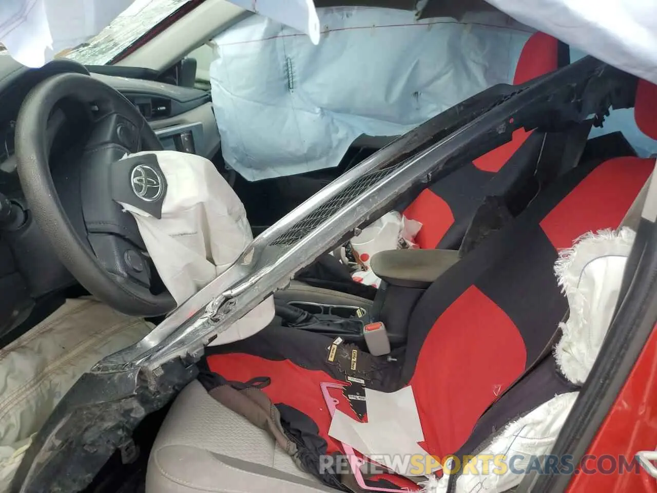 7 Photograph of a damaged car 2T1BURHE7KC205566 TOYOTA COROLLA 2019