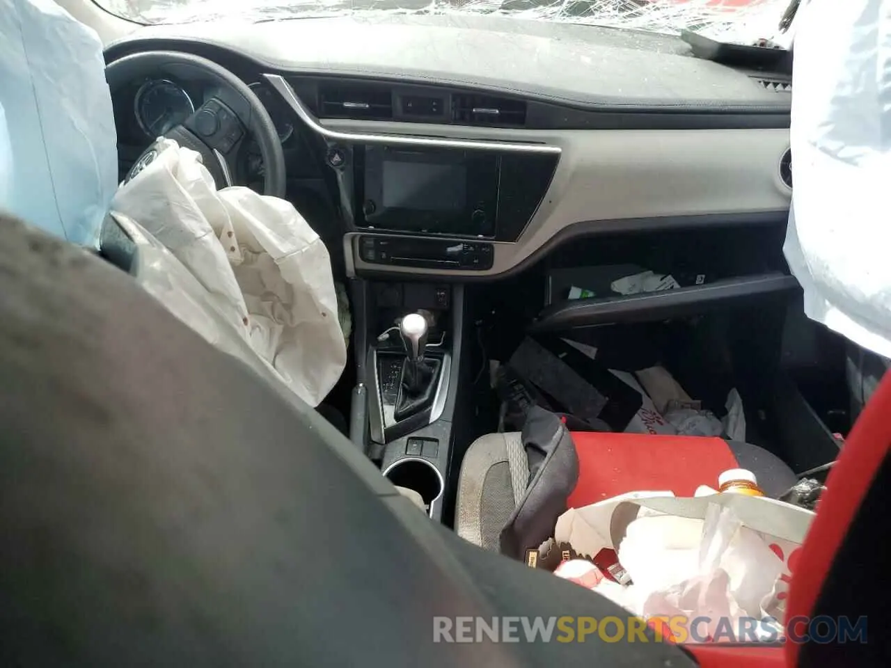 8 Photograph of a damaged car 2T1BURHE7KC205566 TOYOTA COROLLA 2019