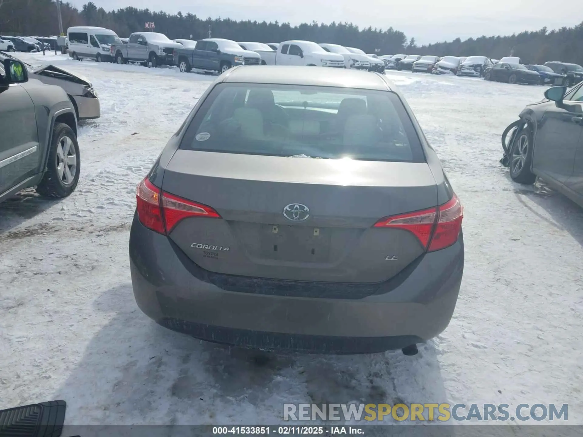16 Photograph of a damaged car 2T1BURHE7KC209603 TOYOTA COROLLA 2019