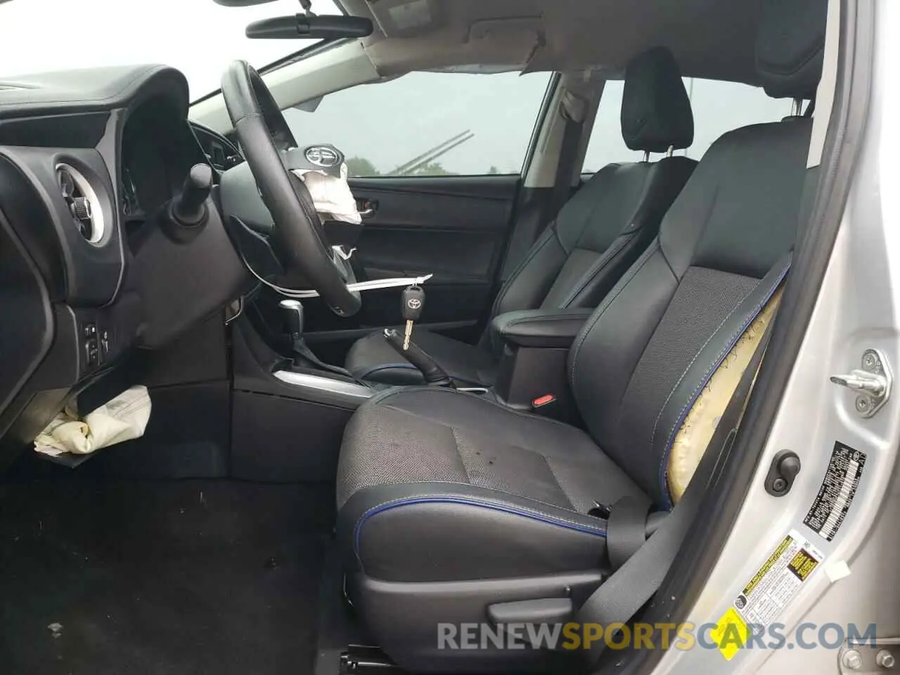 7 Photograph of a damaged car 2T1BURHE7KC211819 TOYOTA COROLLA 2019