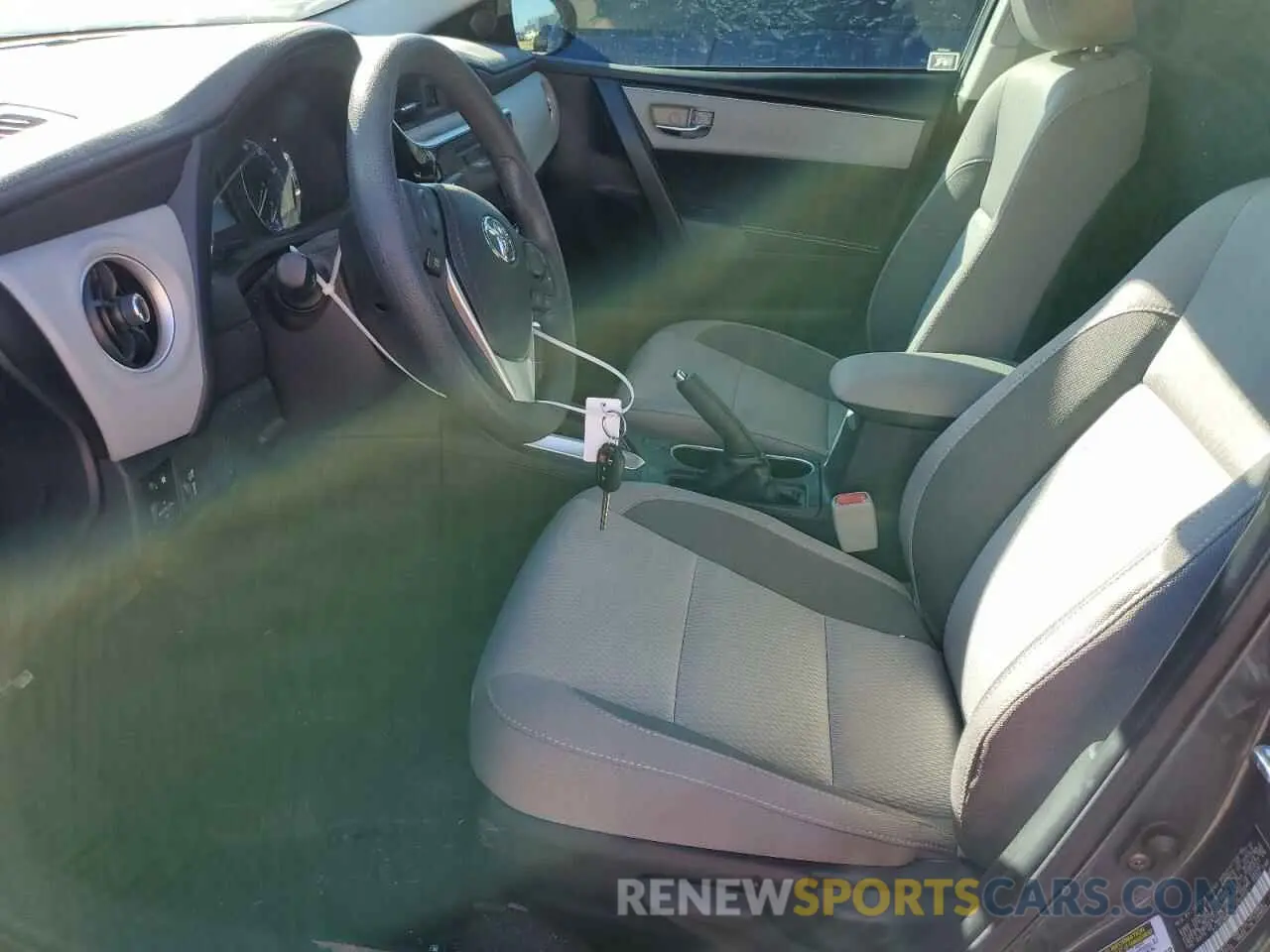 7 Photograph of a damaged car 2T1BURHE7KC212372 TOYOTA COROLLA 2019