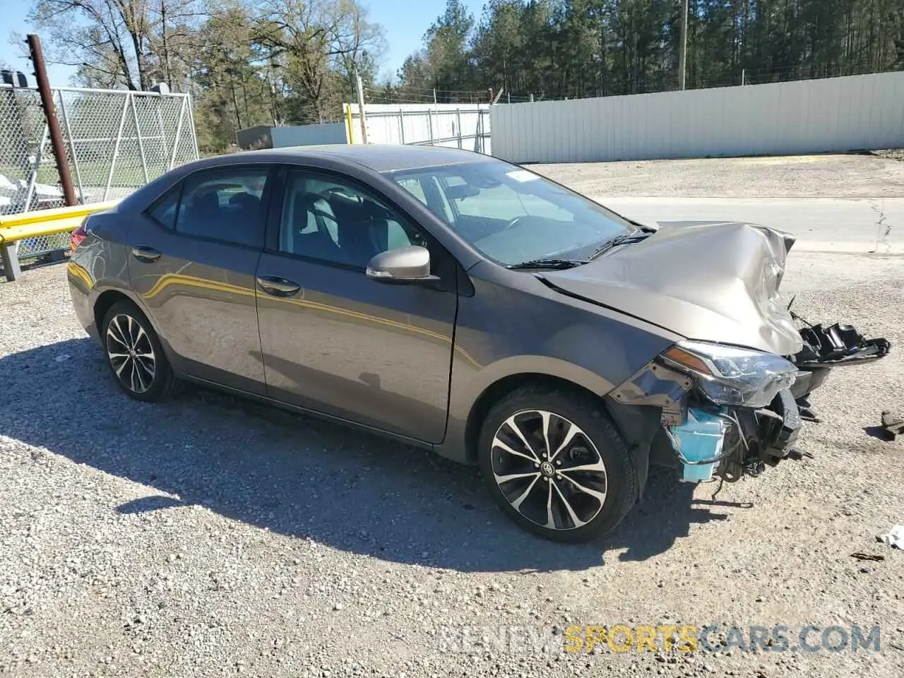 4 Photograph of a damaged car 2T1BURHE7KC215479 TOYOTA COROLLA 2019