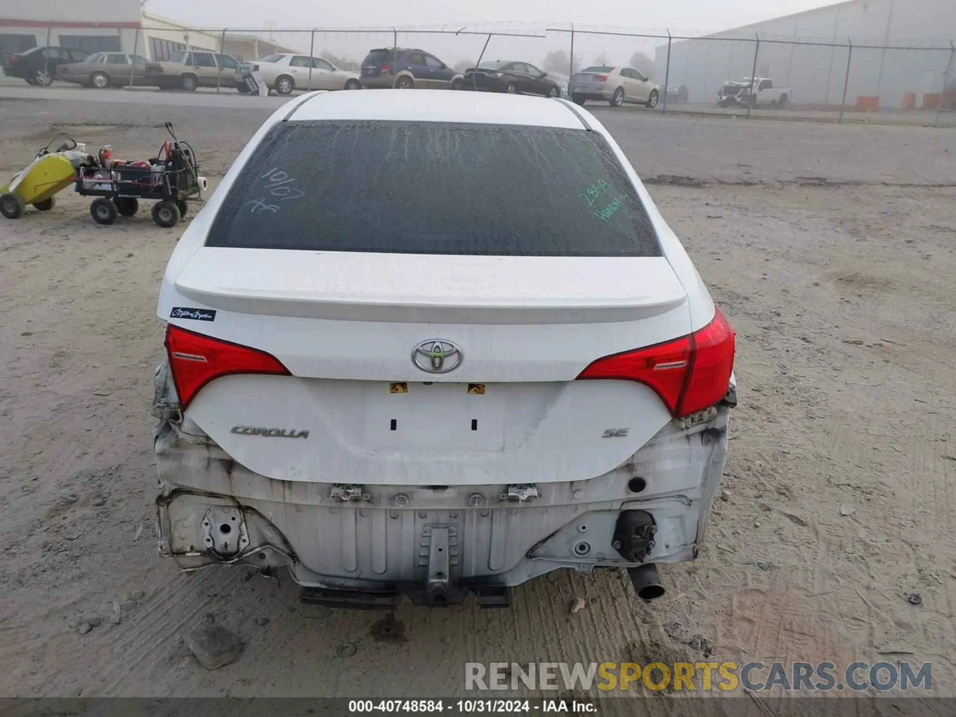 17 Photograph of a damaged car 2T1BURHE7KC216194 TOYOTA COROLLA 2019