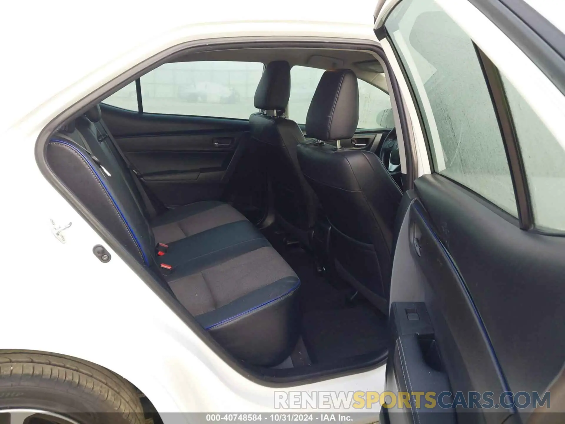 8 Photograph of a damaged car 2T1BURHE7KC216194 TOYOTA COROLLA 2019