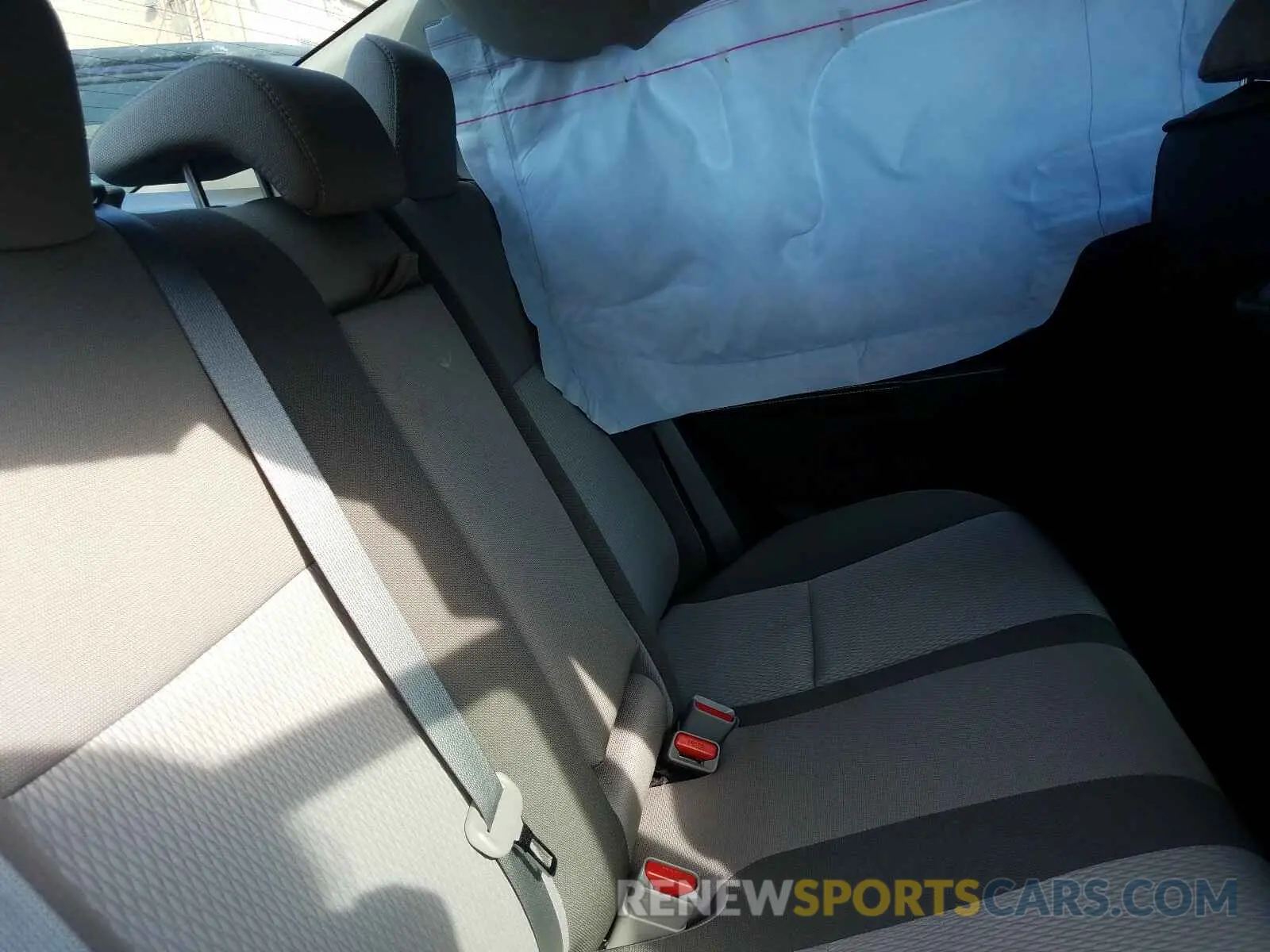 6 Photograph of a damaged car 2T1BURHE7KC219015 TOYOTA COROLLA 2019