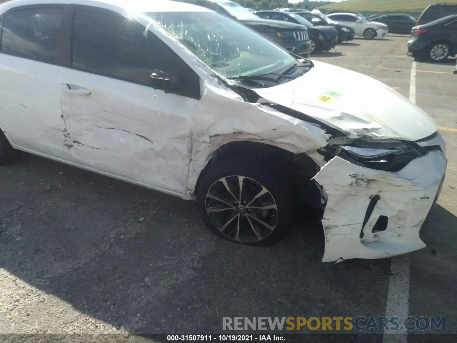 6 Photograph of a damaged car 2T1BURHE7KC221203 TOYOTA COROLLA 2019