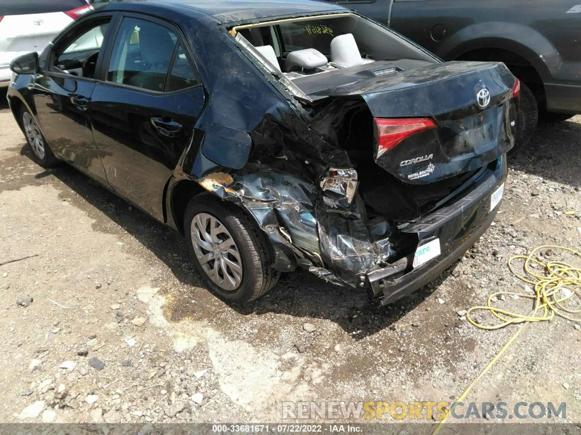 6 Photograph of a damaged car 2T1BURHE7KC222450 TOYOTA COROLLA 2019