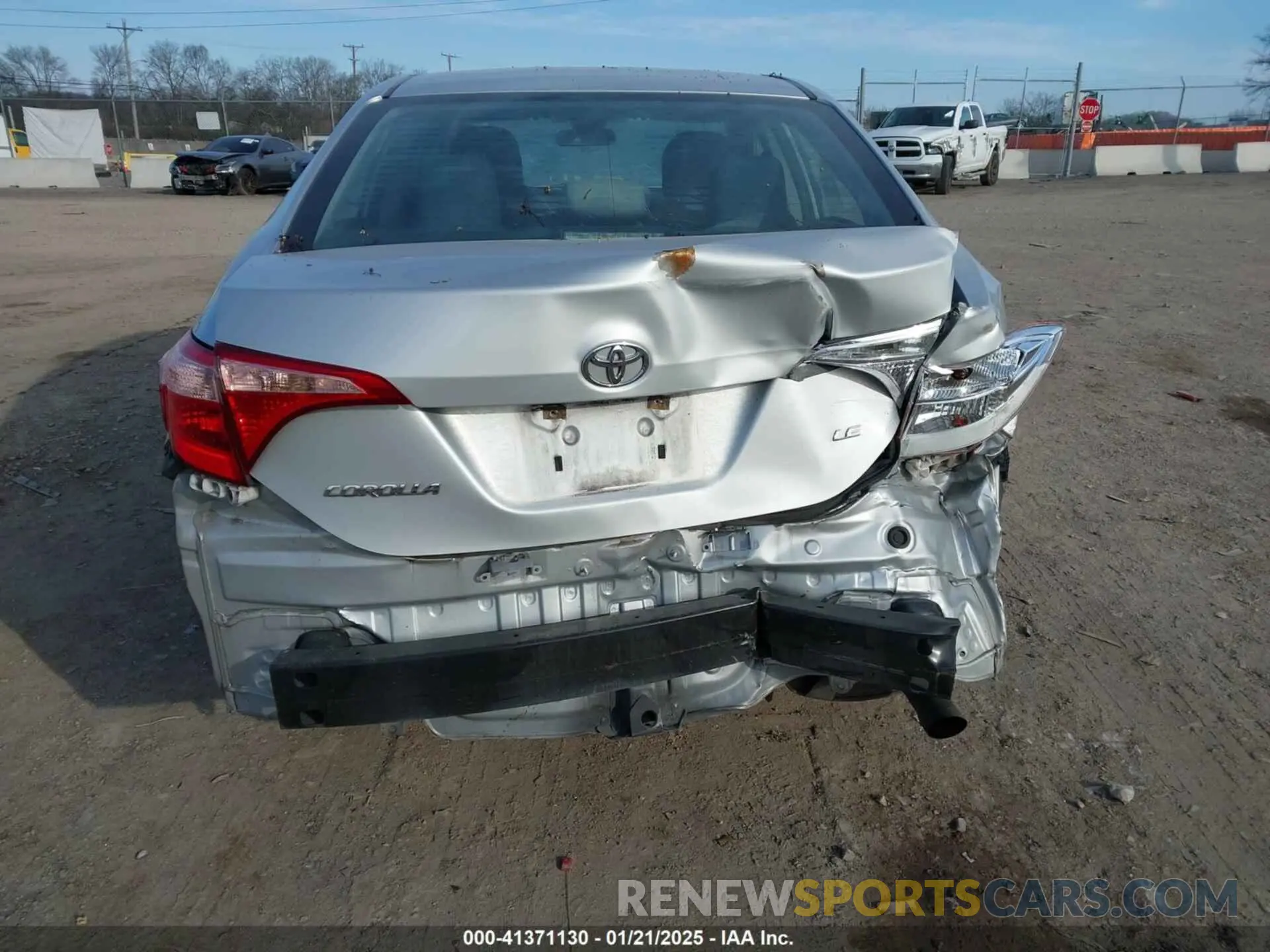 6 Photograph of a damaged car 2T1BURHE7KC223002 TOYOTA COROLLA 2019