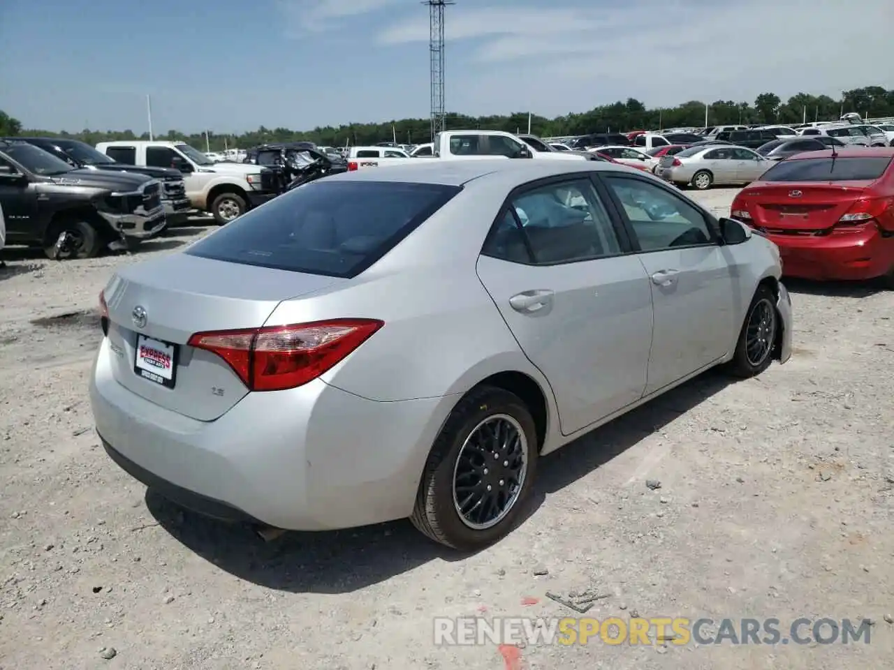 4 Photograph of a damaged car 2T1BURHE7KC223856 TOYOTA COROLLA 2019