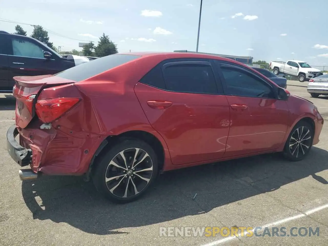 3 Photograph of a damaged car 2T1BURHE7KC226109 TOYOTA COROLLA 2019