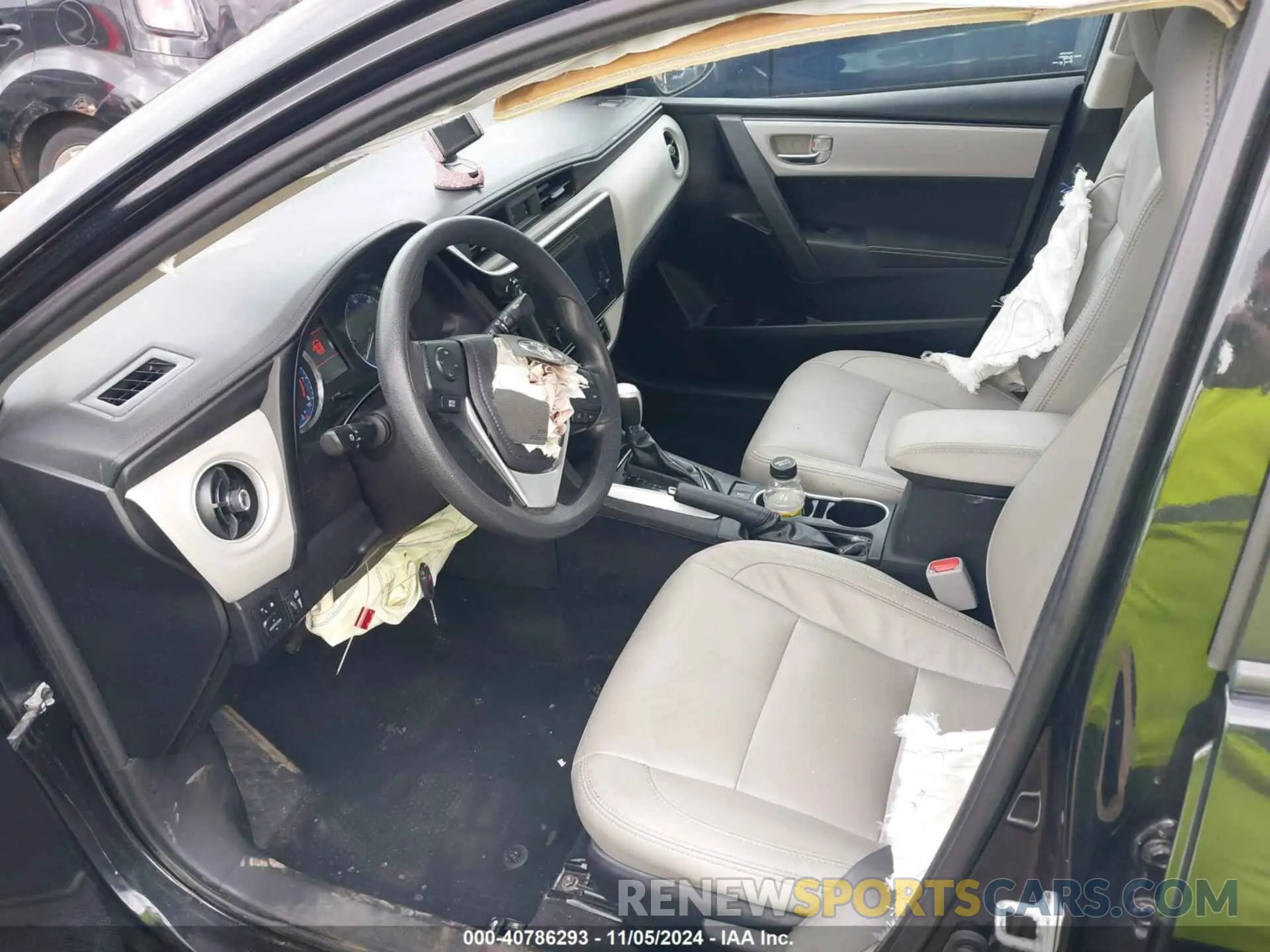 5 Photograph of a damaged car 2T1BURHE7KC231567 TOYOTA COROLLA 2019