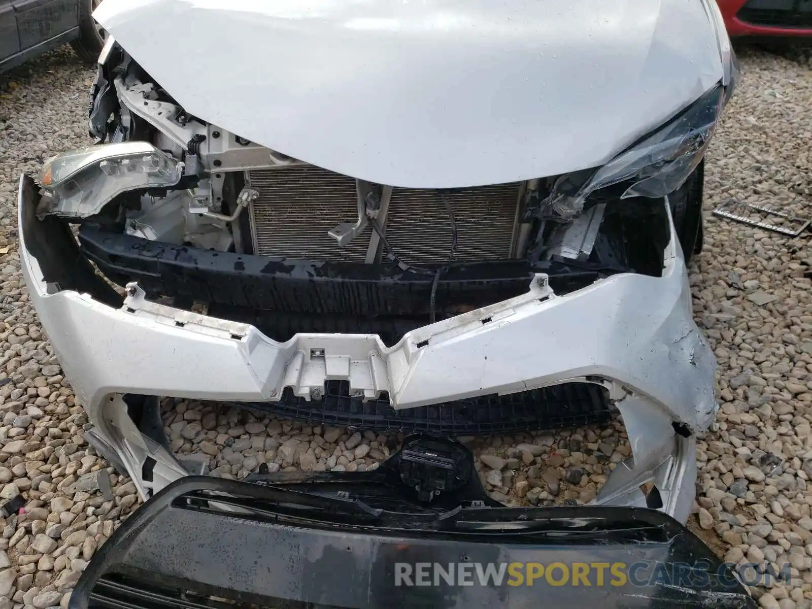 9 Photograph of a damaged car 2T1BURHE7KC232296 TOYOTA COROLLA 2019