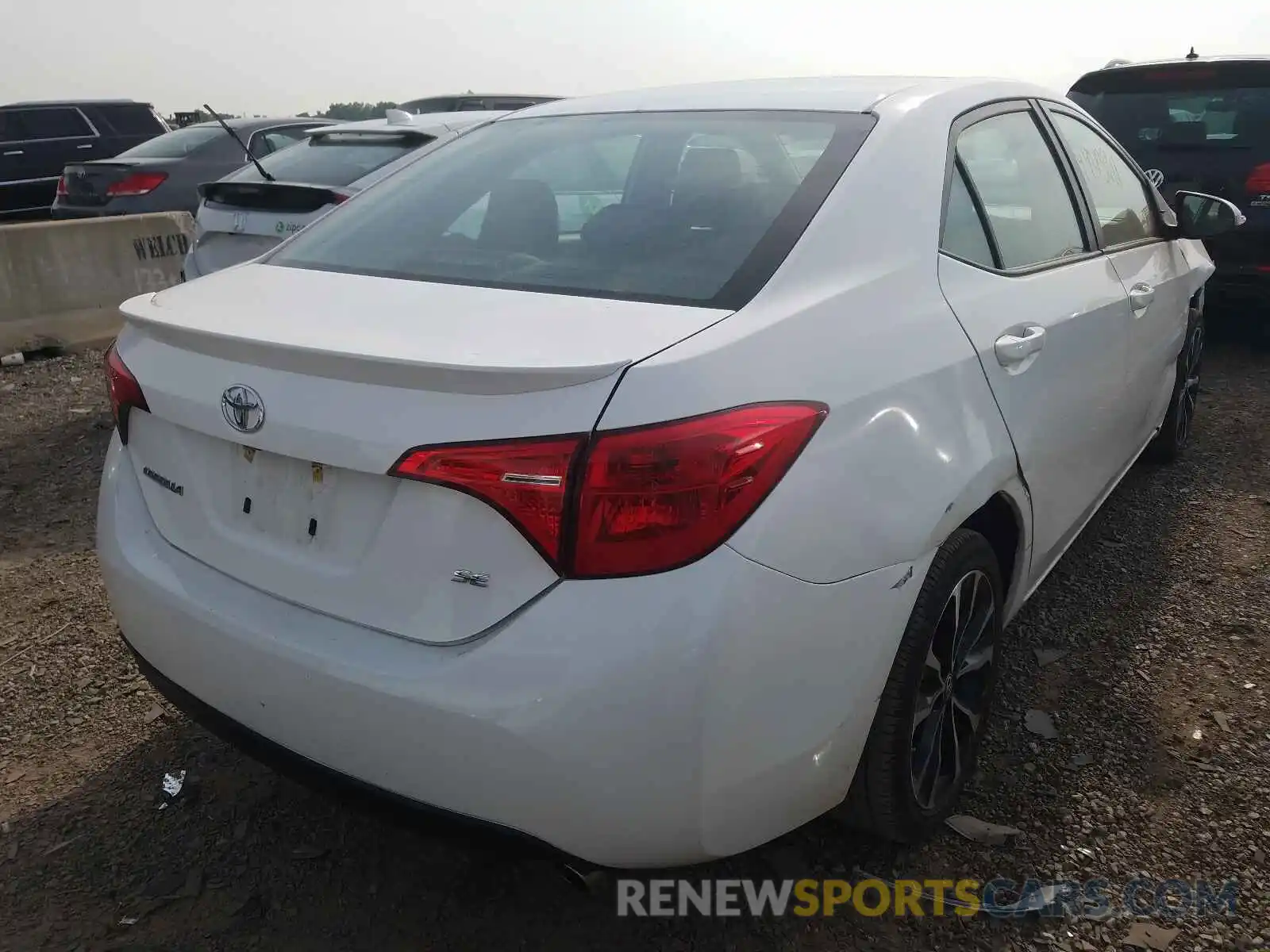 4 Photograph of a damaged car 2T1BURHE7KC236977 TOYOTA COROLLA 2019